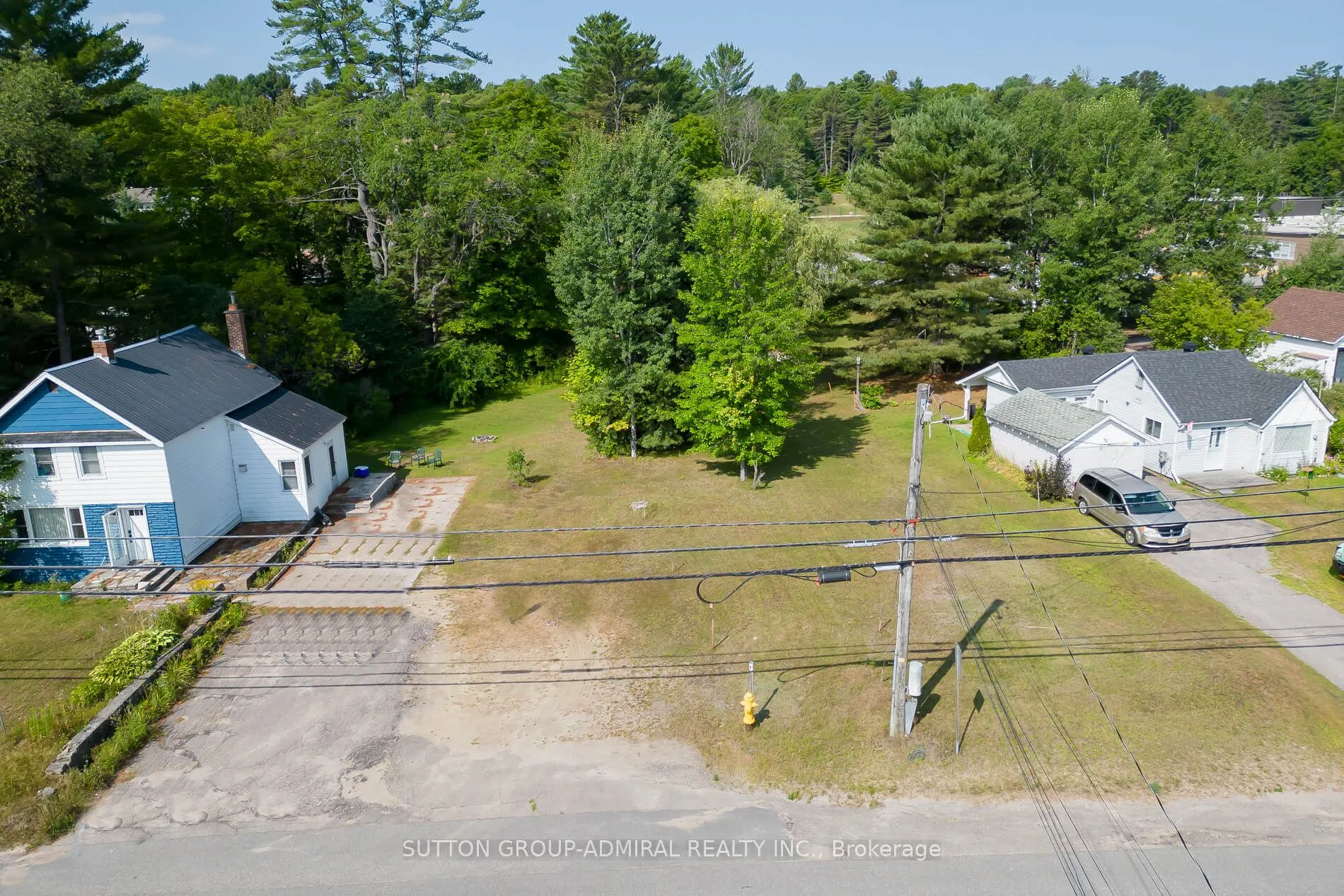 538 Muskoka Road N, #3