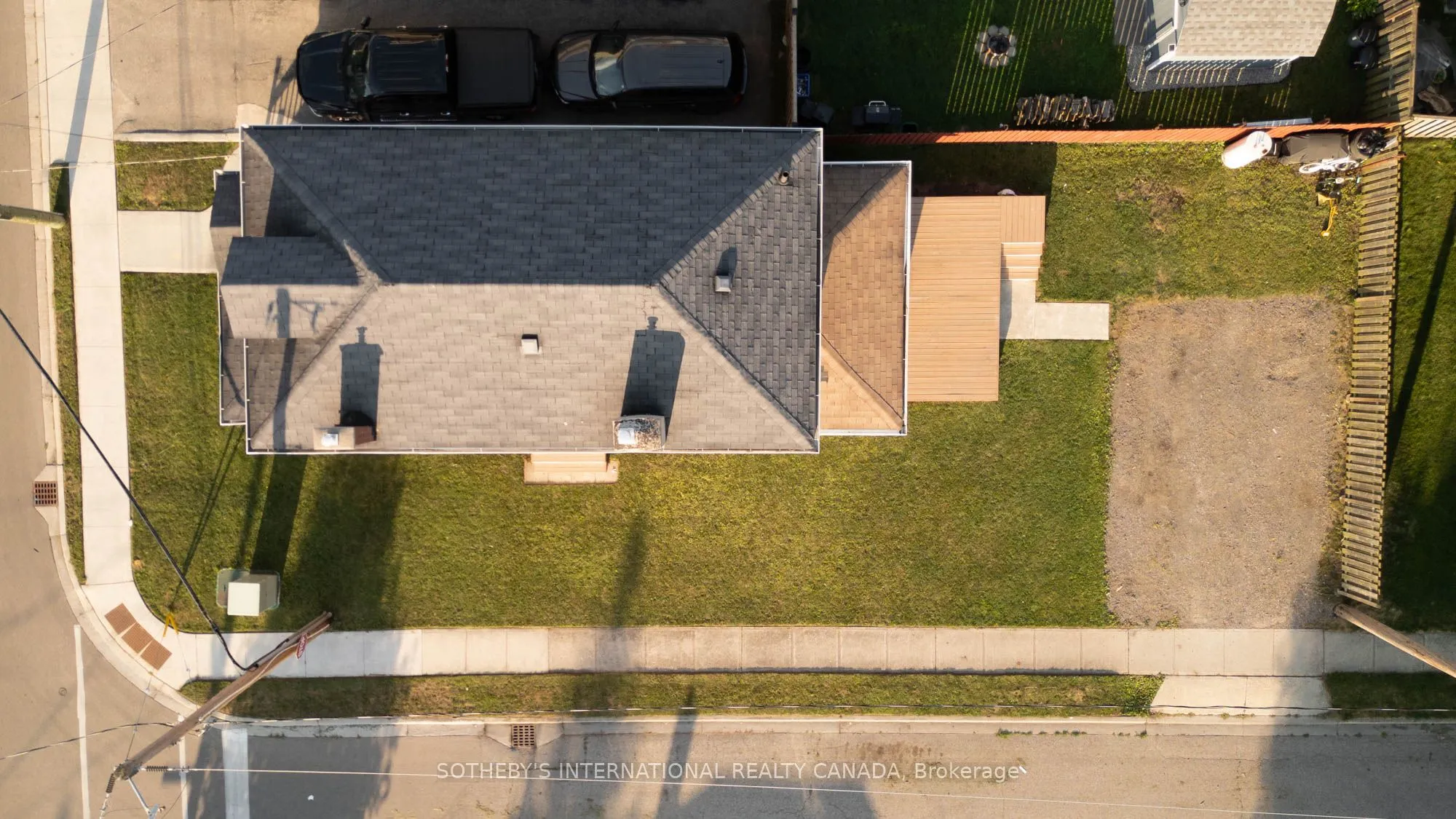 129 Elliott Street