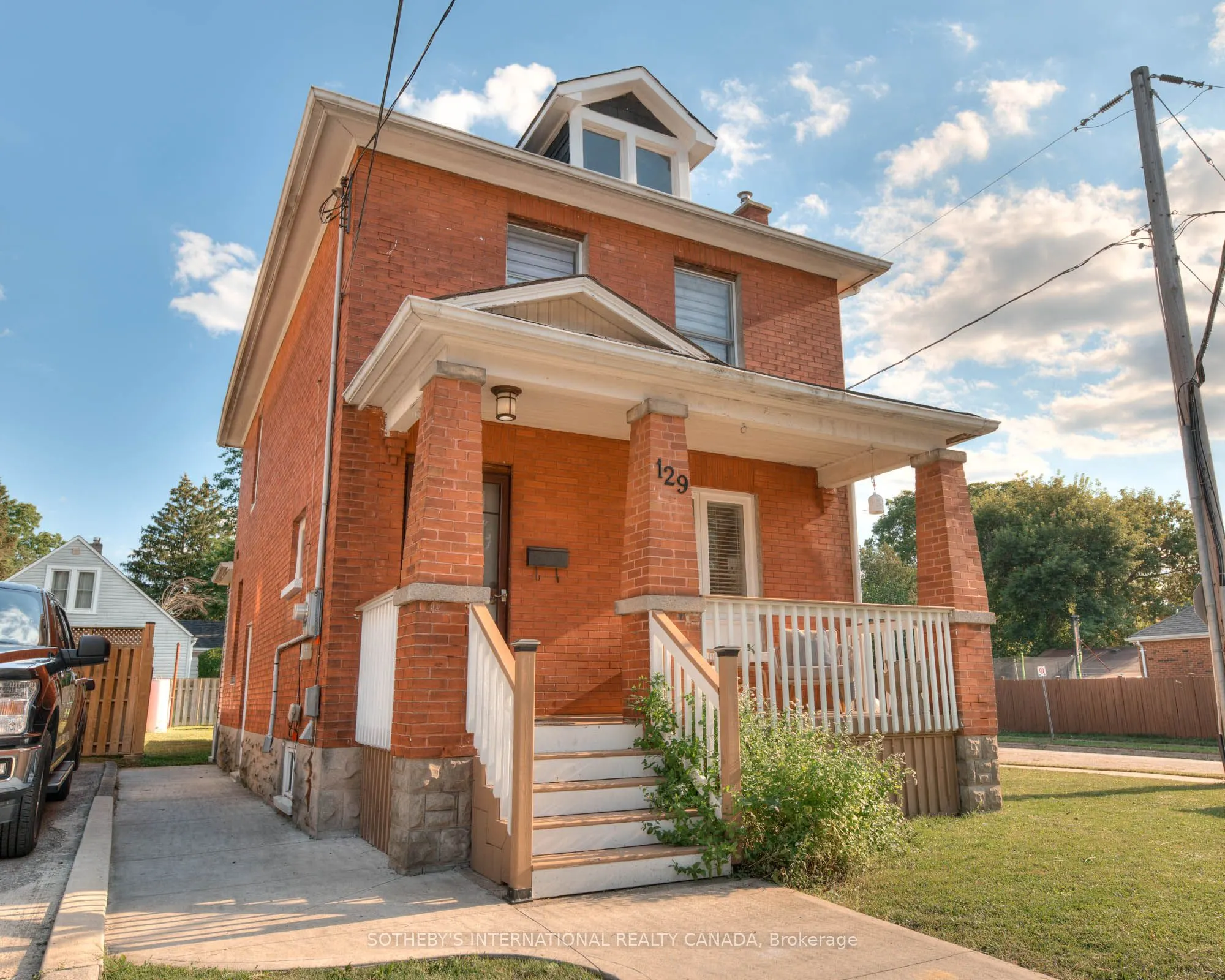 129 Elliott Street