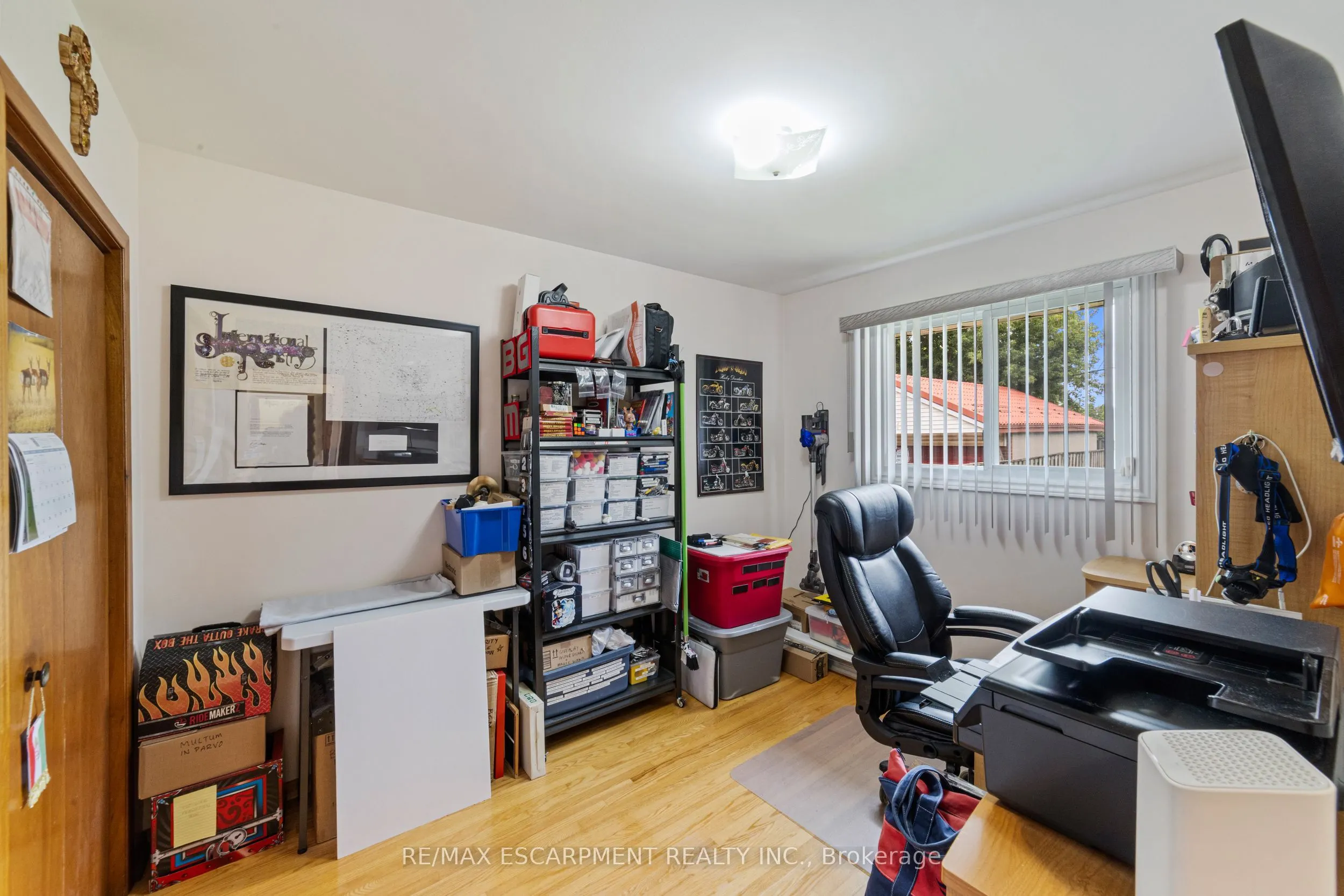 46 BLUEBIRD Avenue