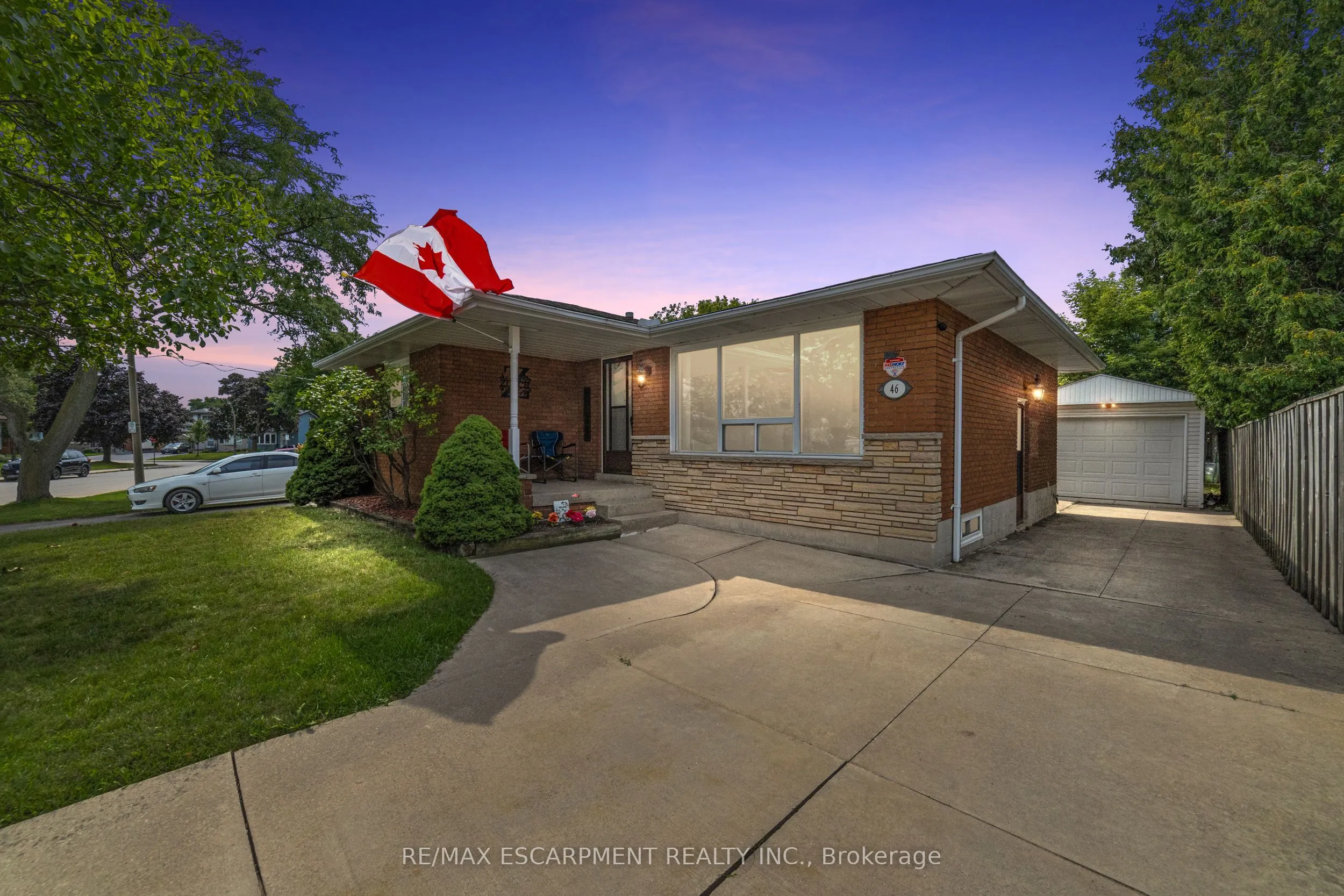 46 BLUEBIRD Avenue