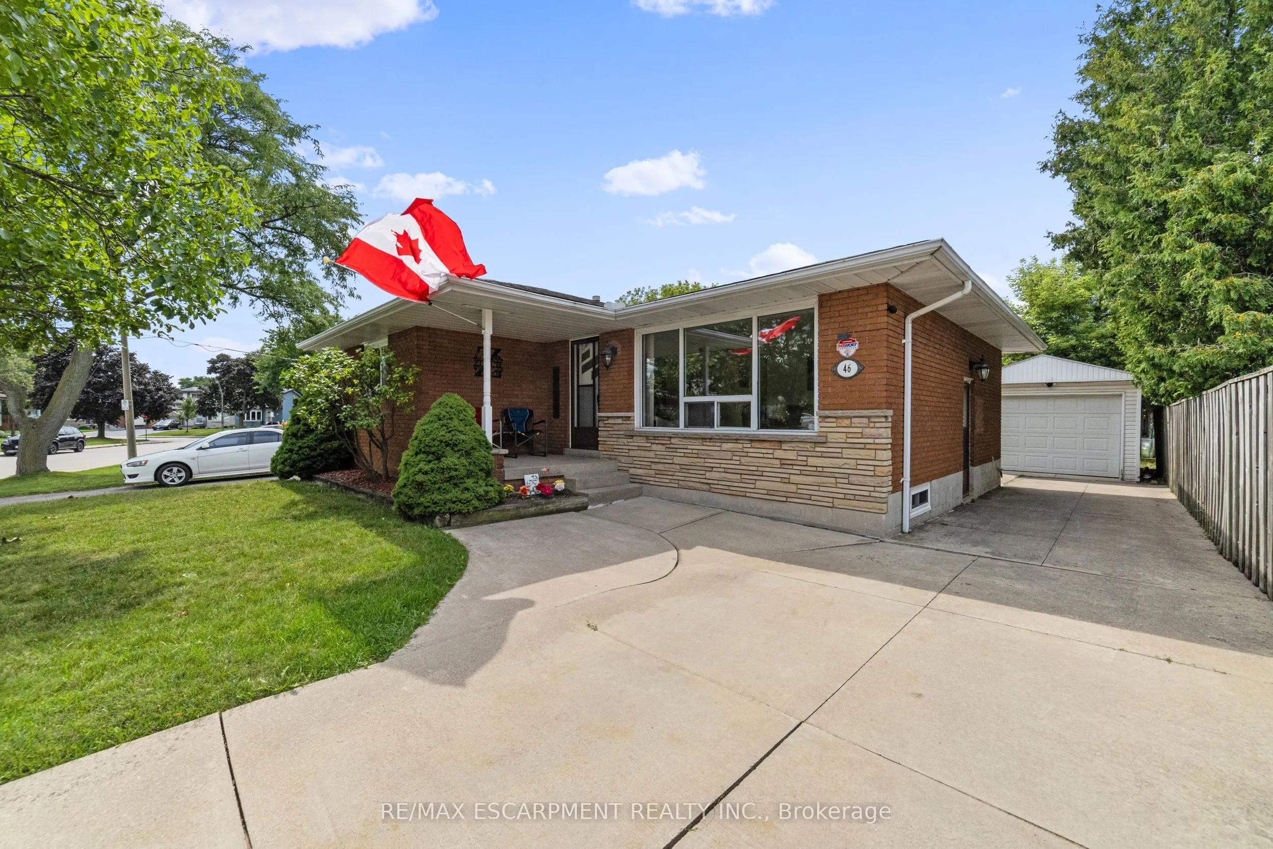 46 BLUEBIRD Avenue