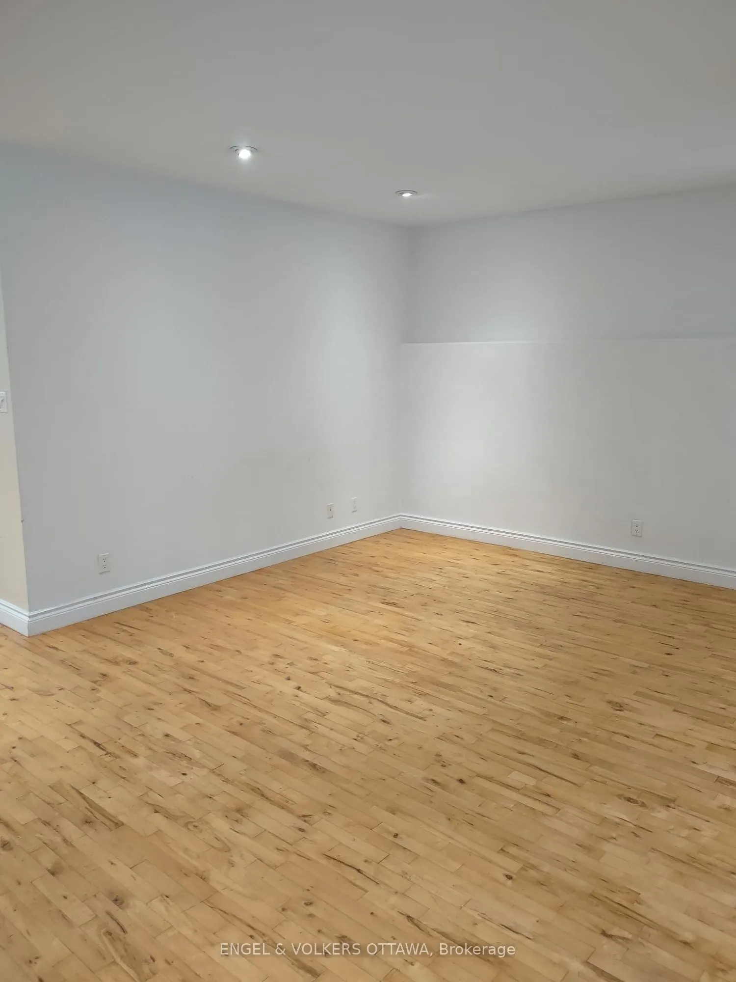 306 PRESLAND Road, #B