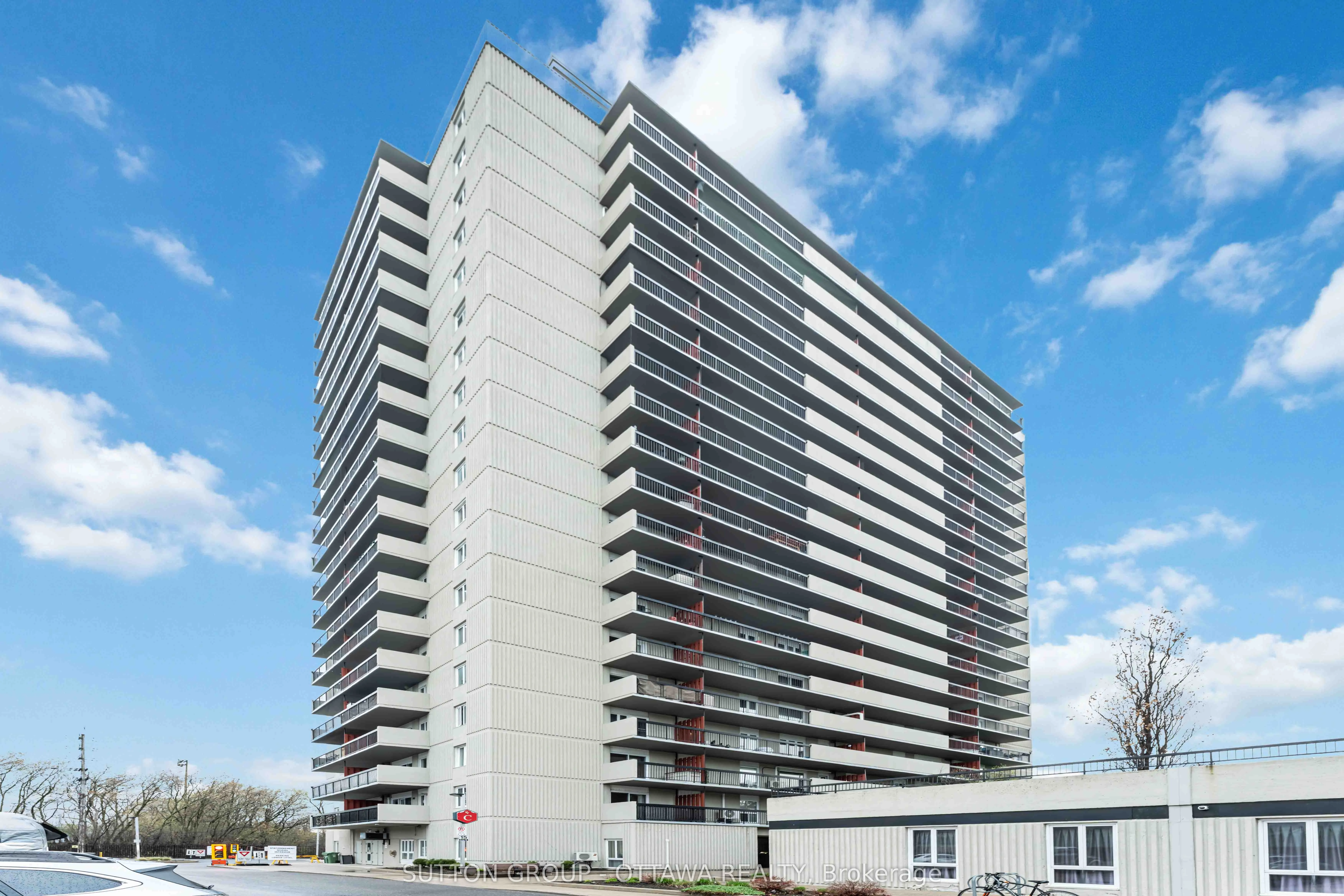 158C McArthur Avenue, #705