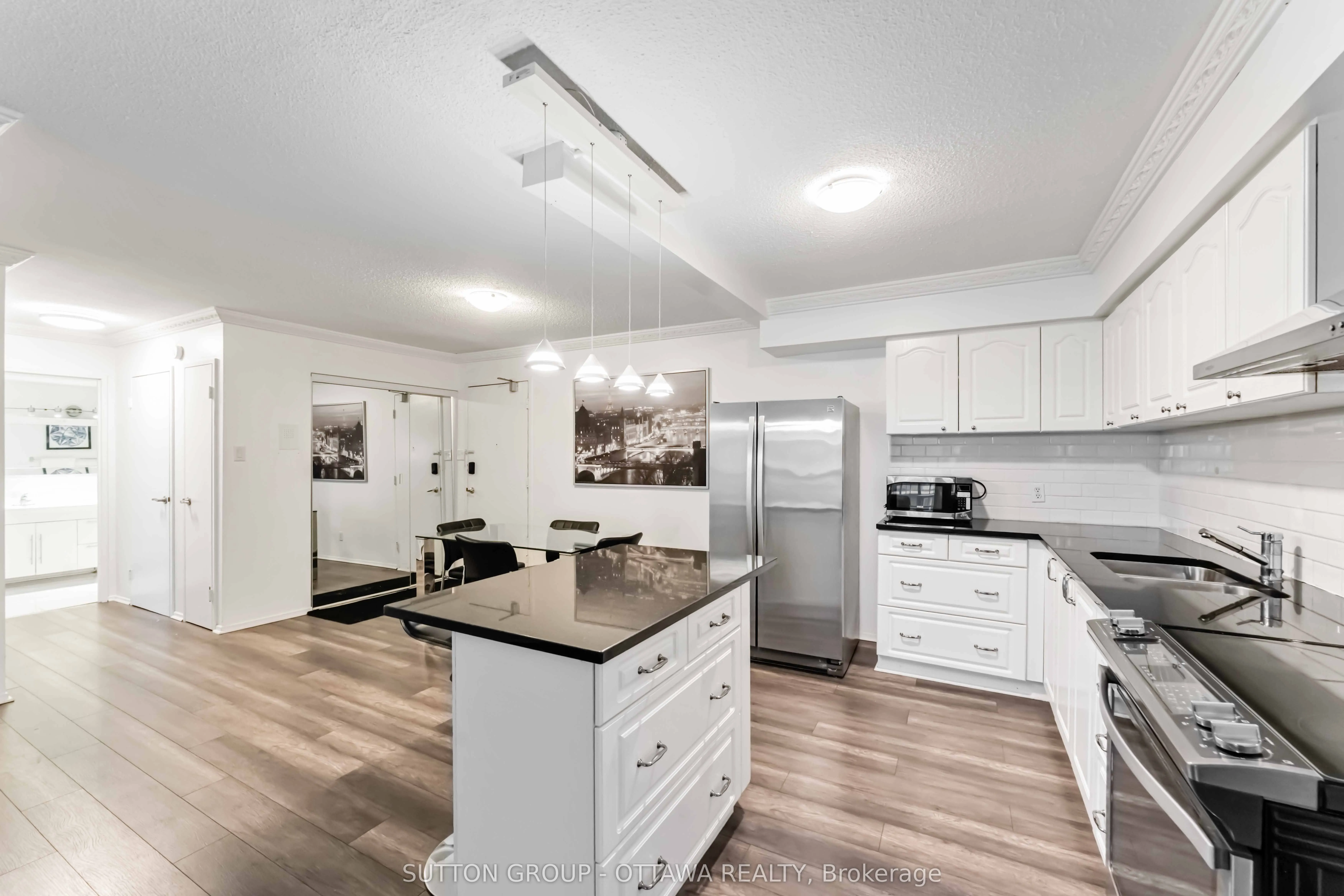 158C McArthur Avenue, #705