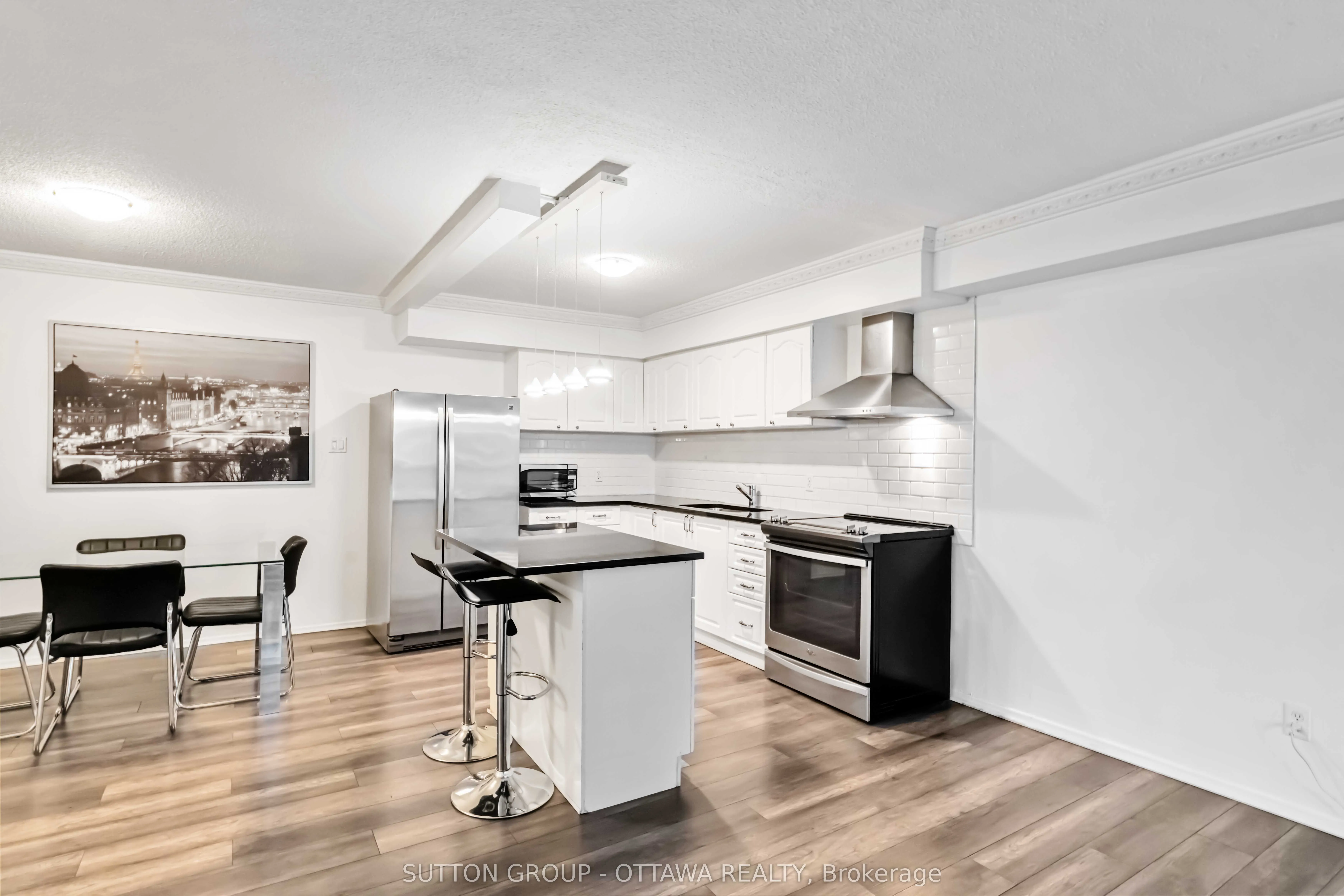 158C McArthur Avenue, #705