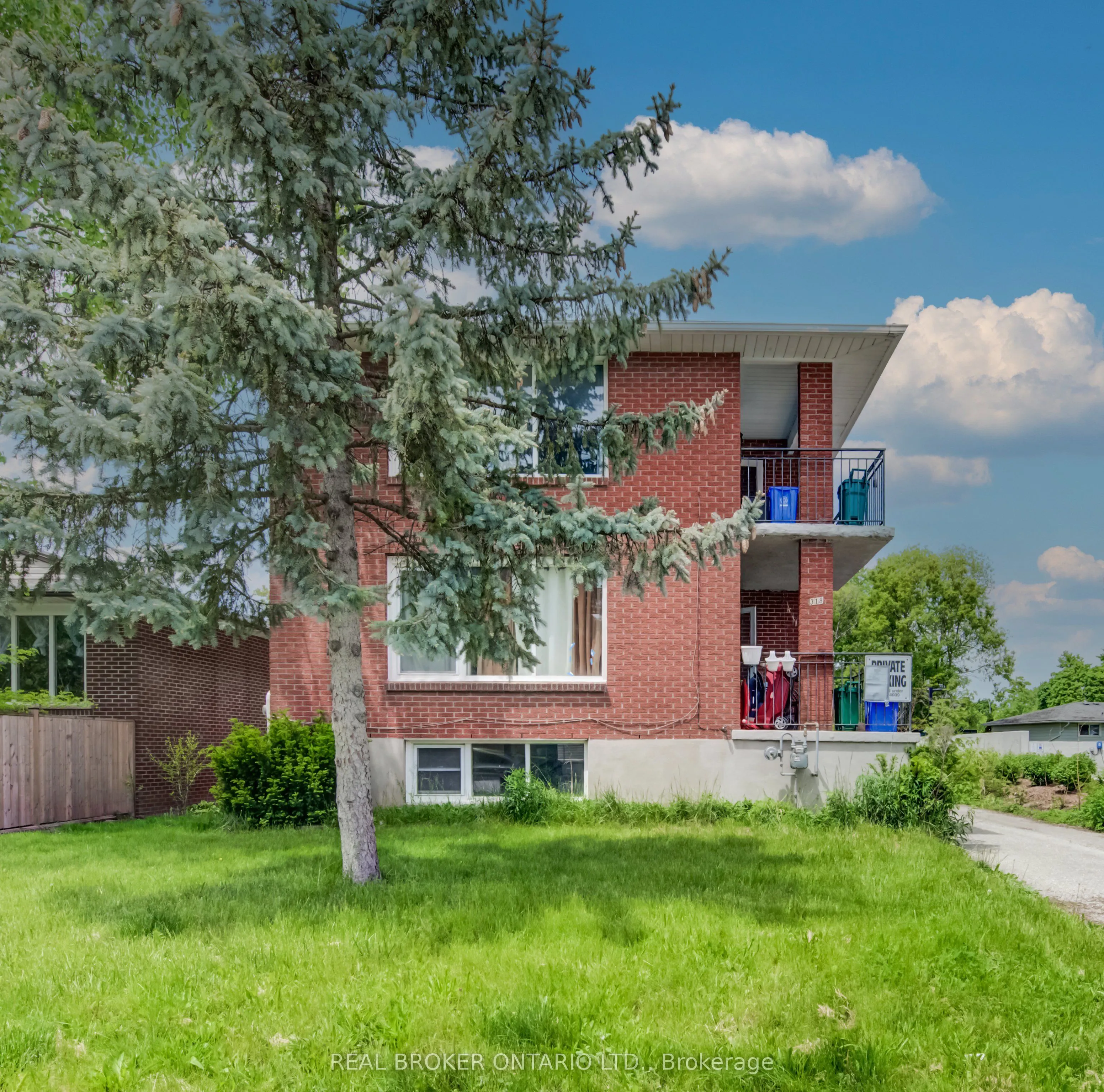 318 Erb Street, #1