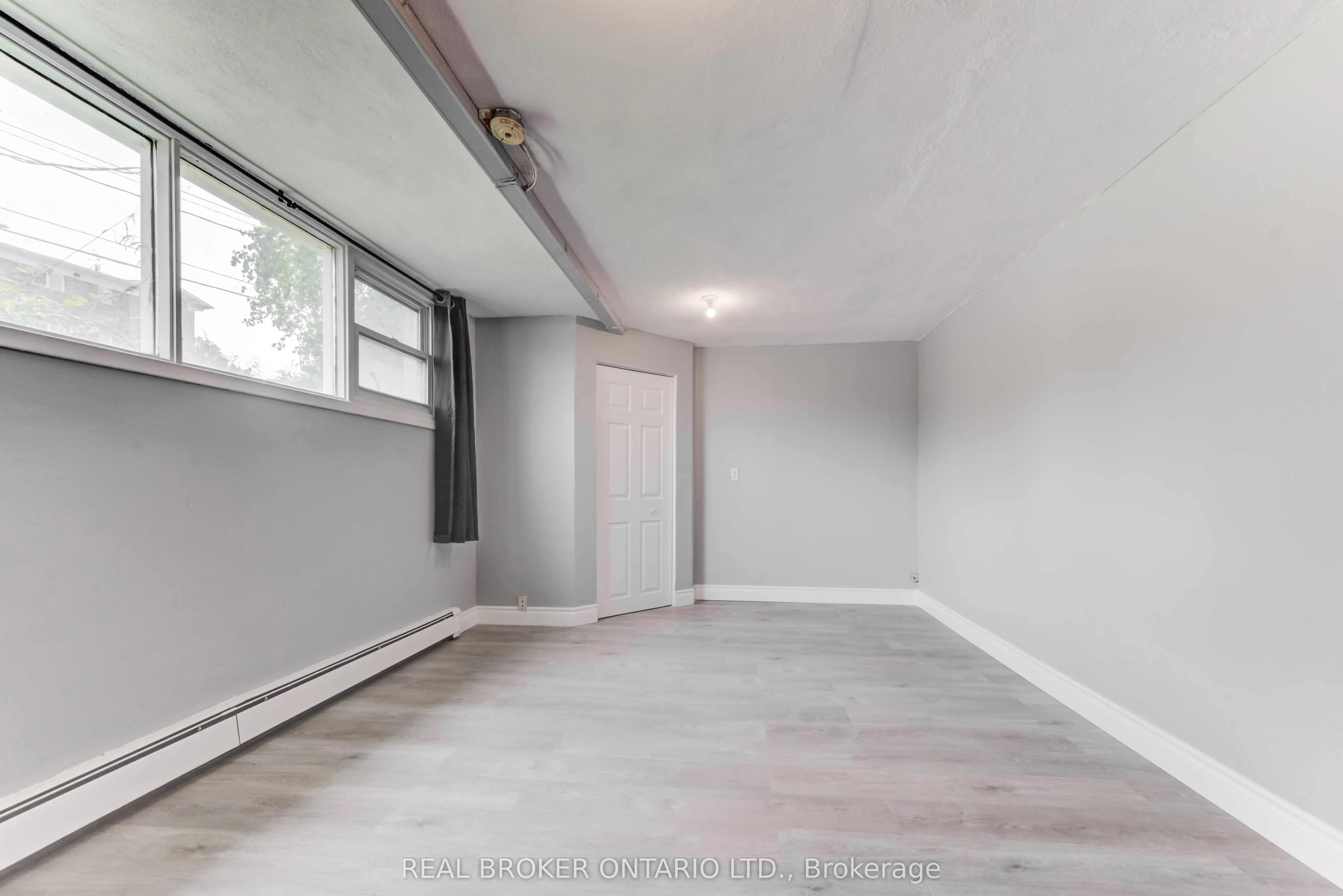 318 Erb Street, #1