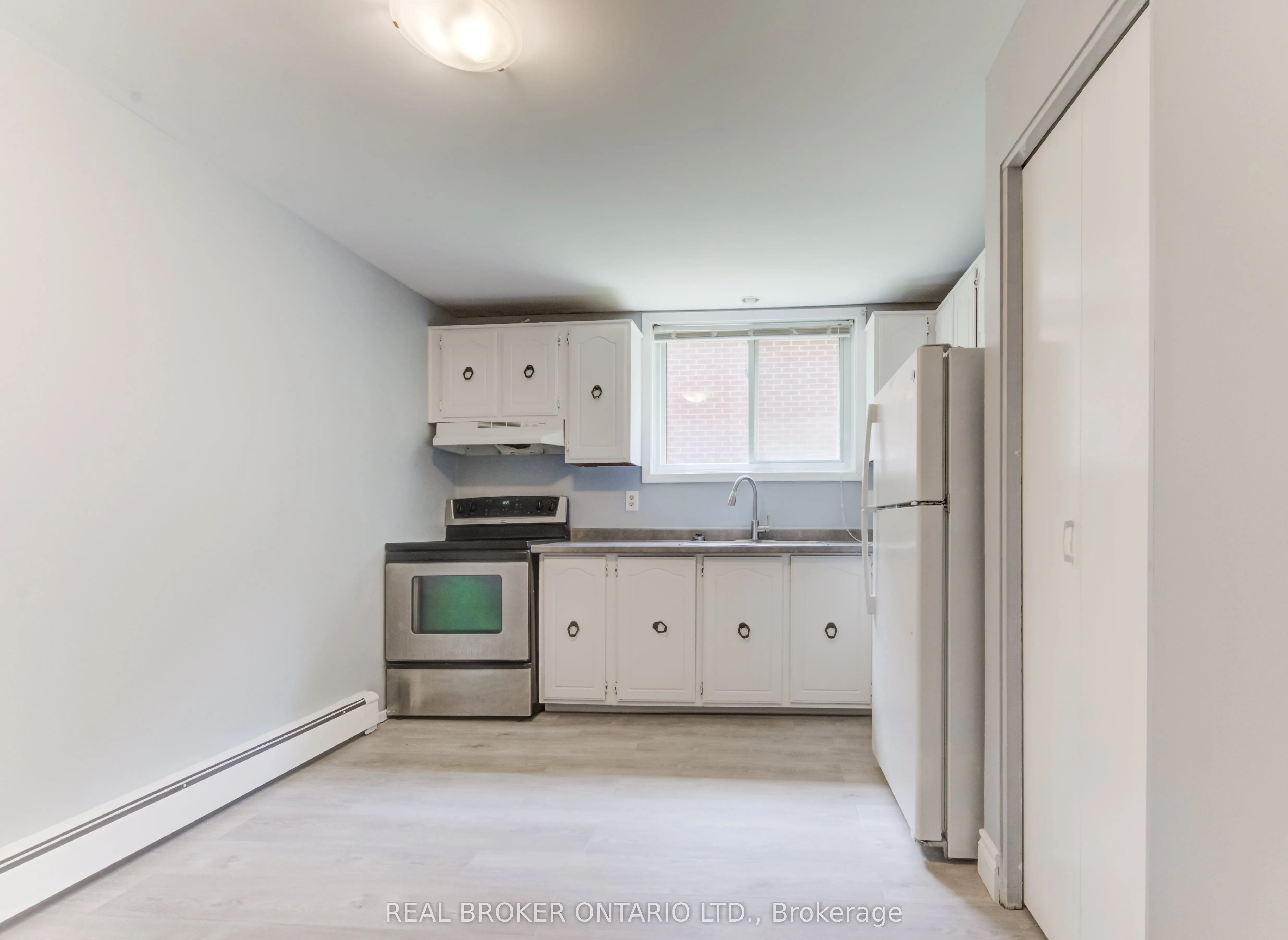318 Erb Street, #1