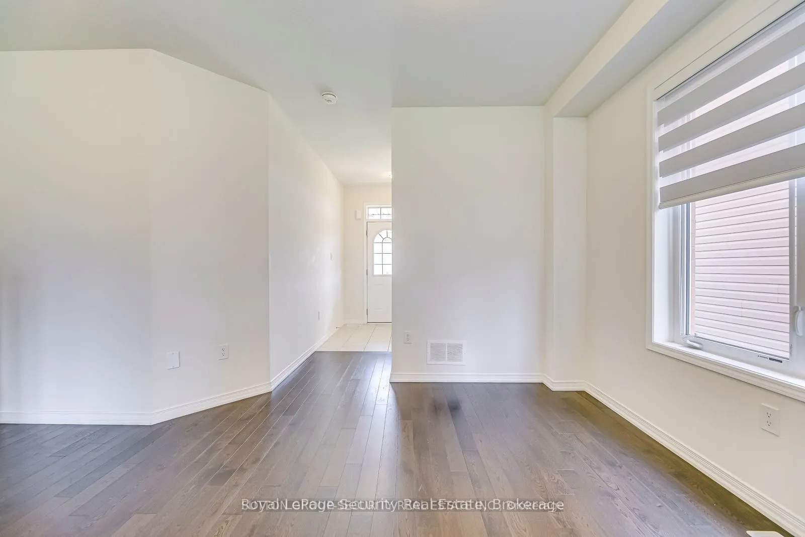 30 Witteveen Drive