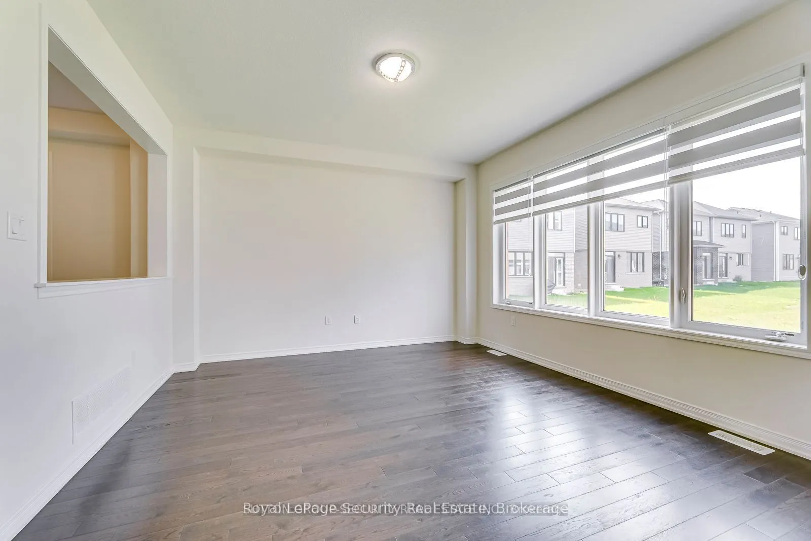 30 Witteveen Drive