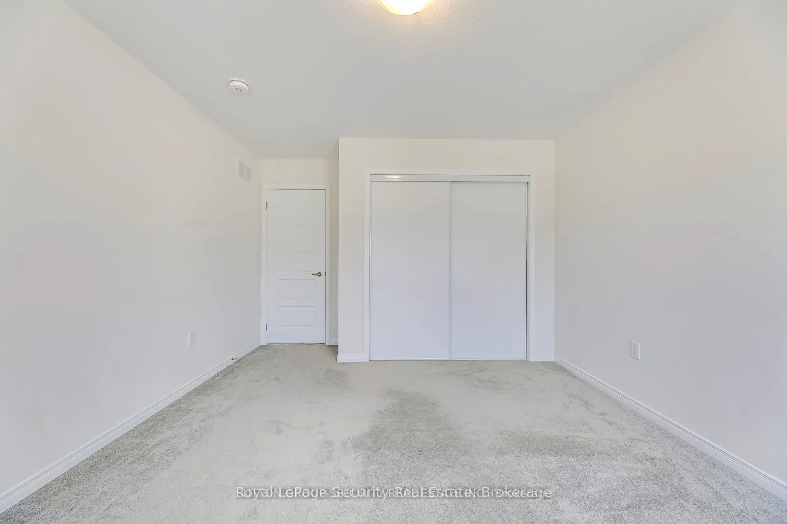 30 Witteveen Drive
