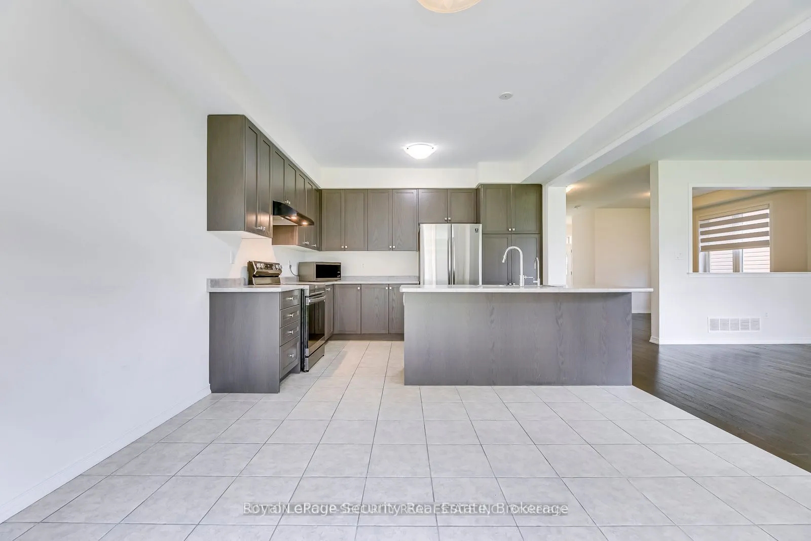 30 Witteveen Drive