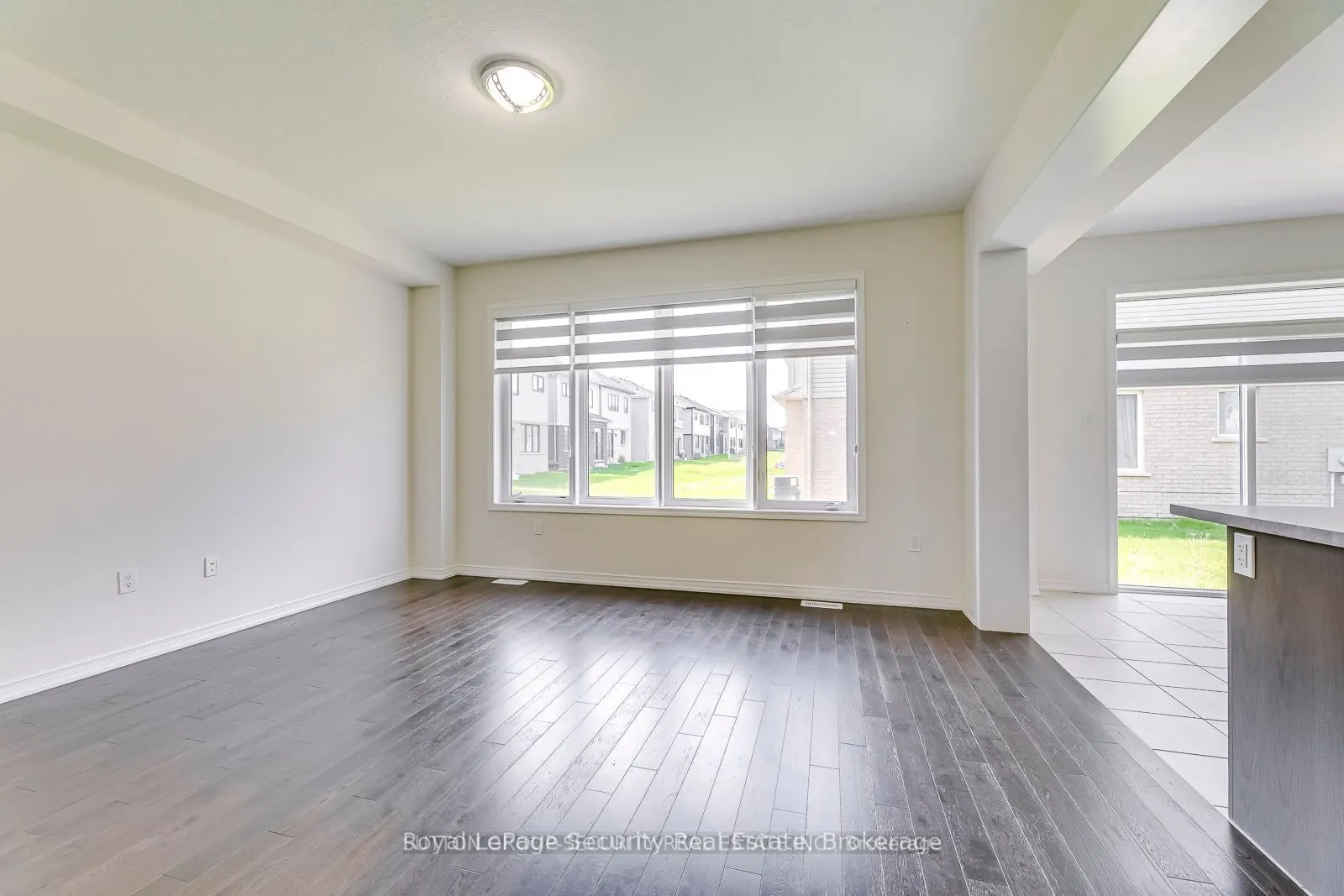 30 Witteveen Drive