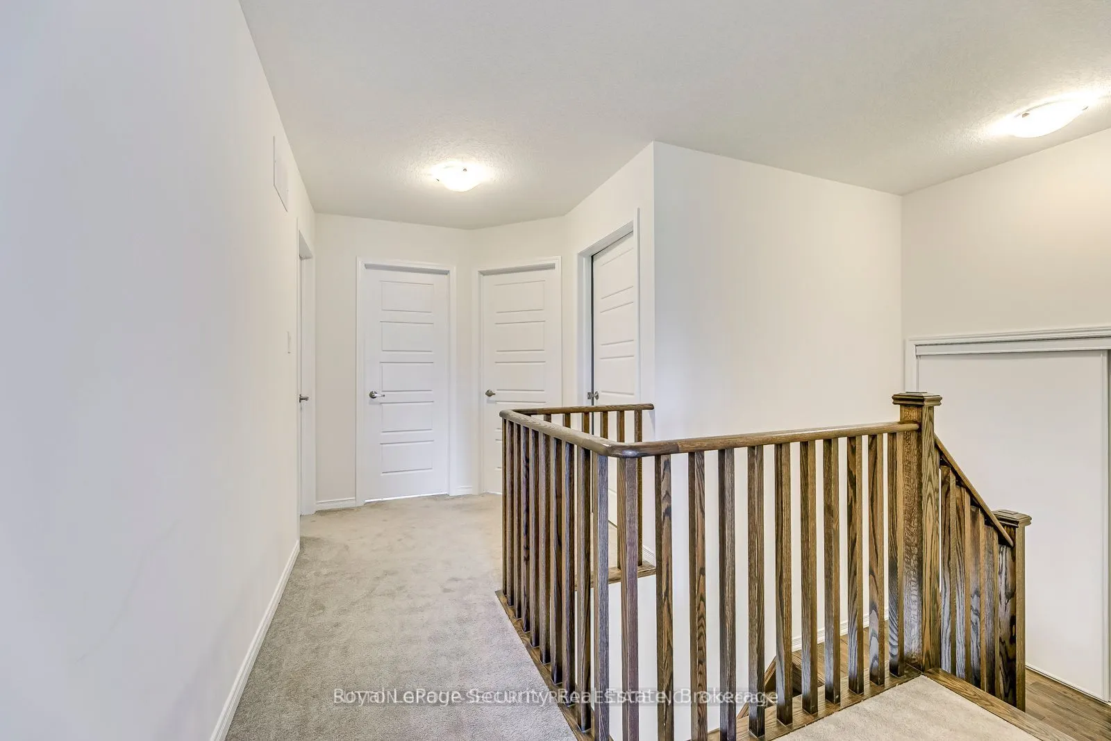30 Witteveen Drive