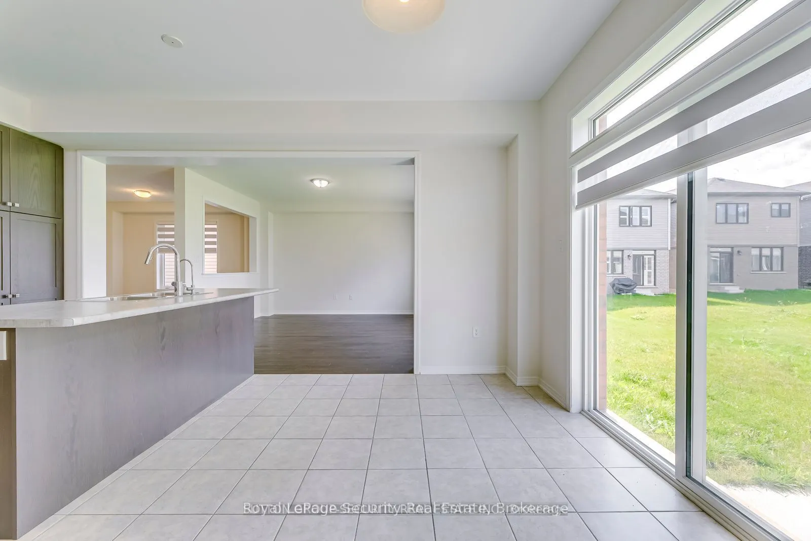 30 Witteveen Drive