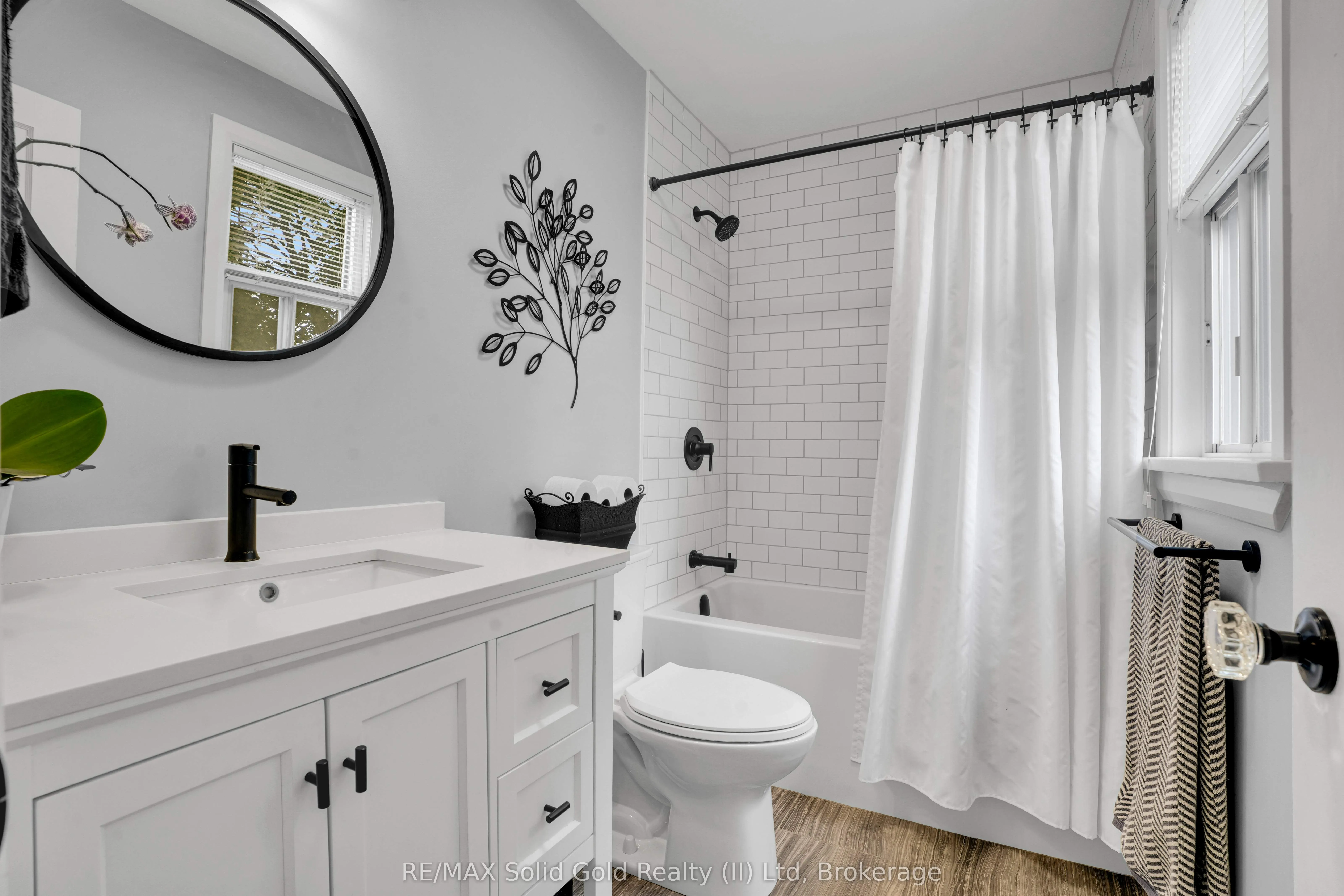 142 Lancaster Street W