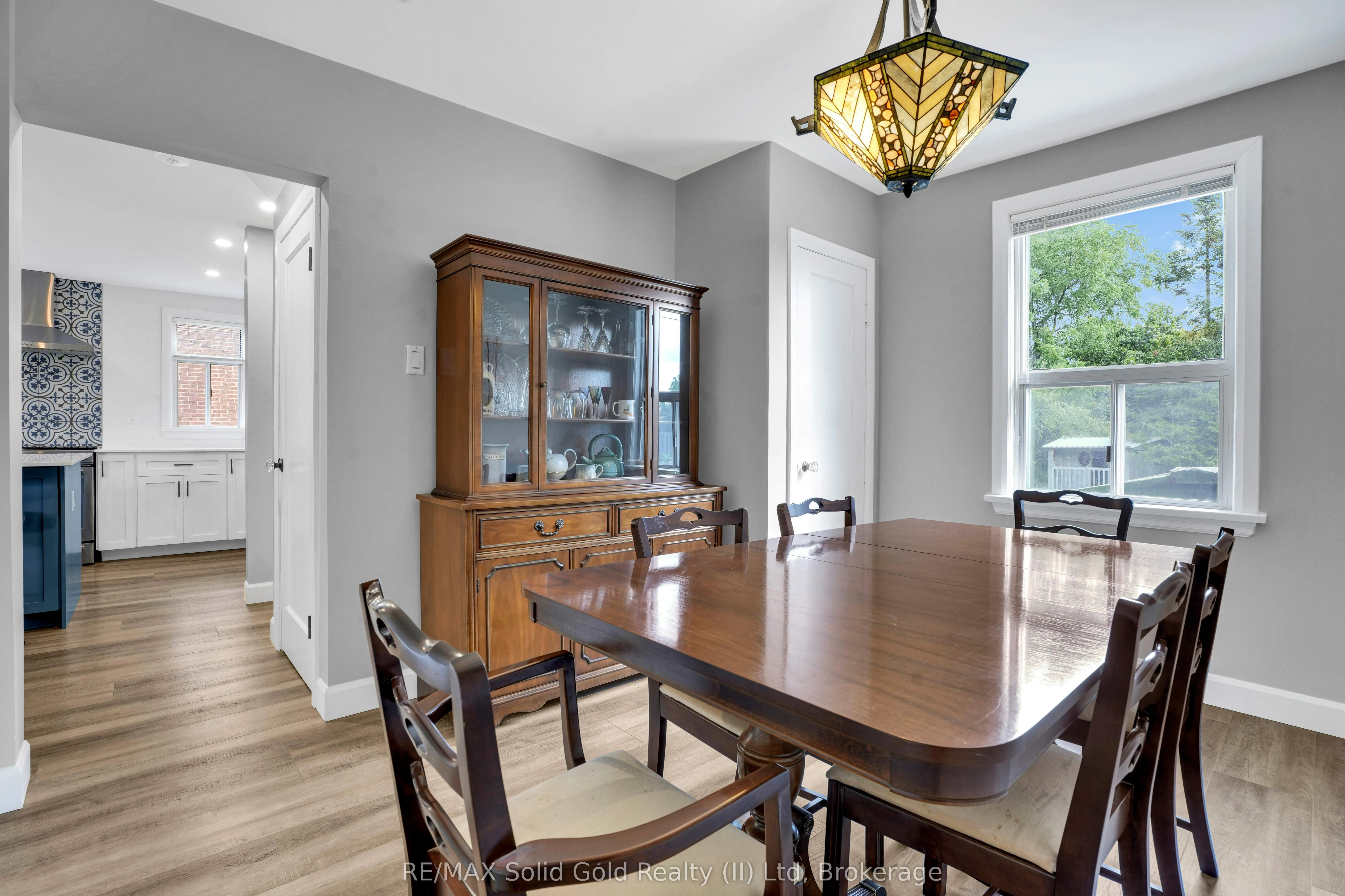 142 Lancaster Street W