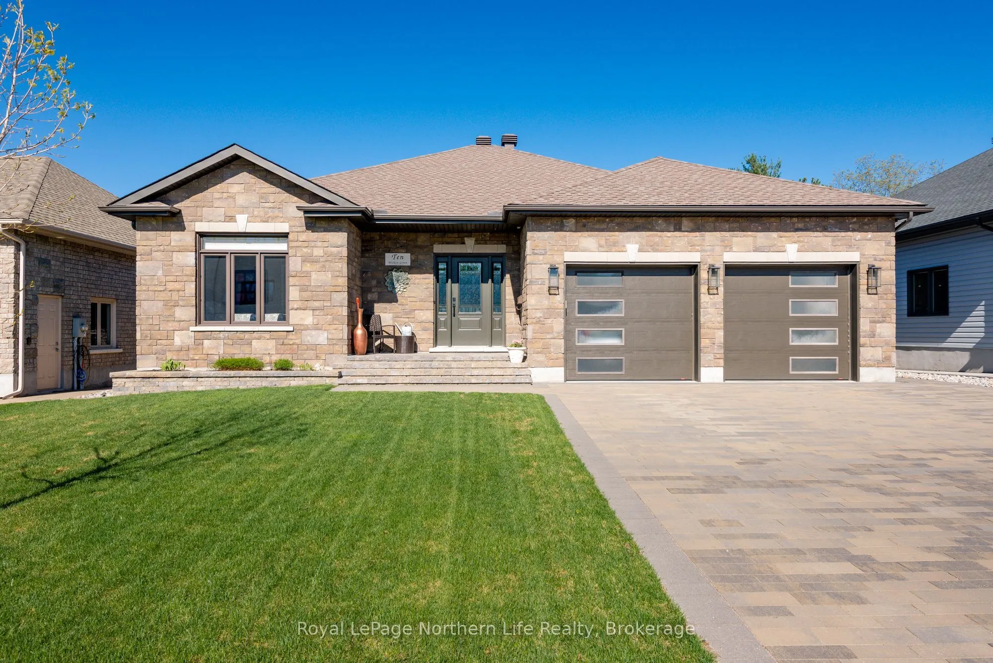 10 Welkin Grove