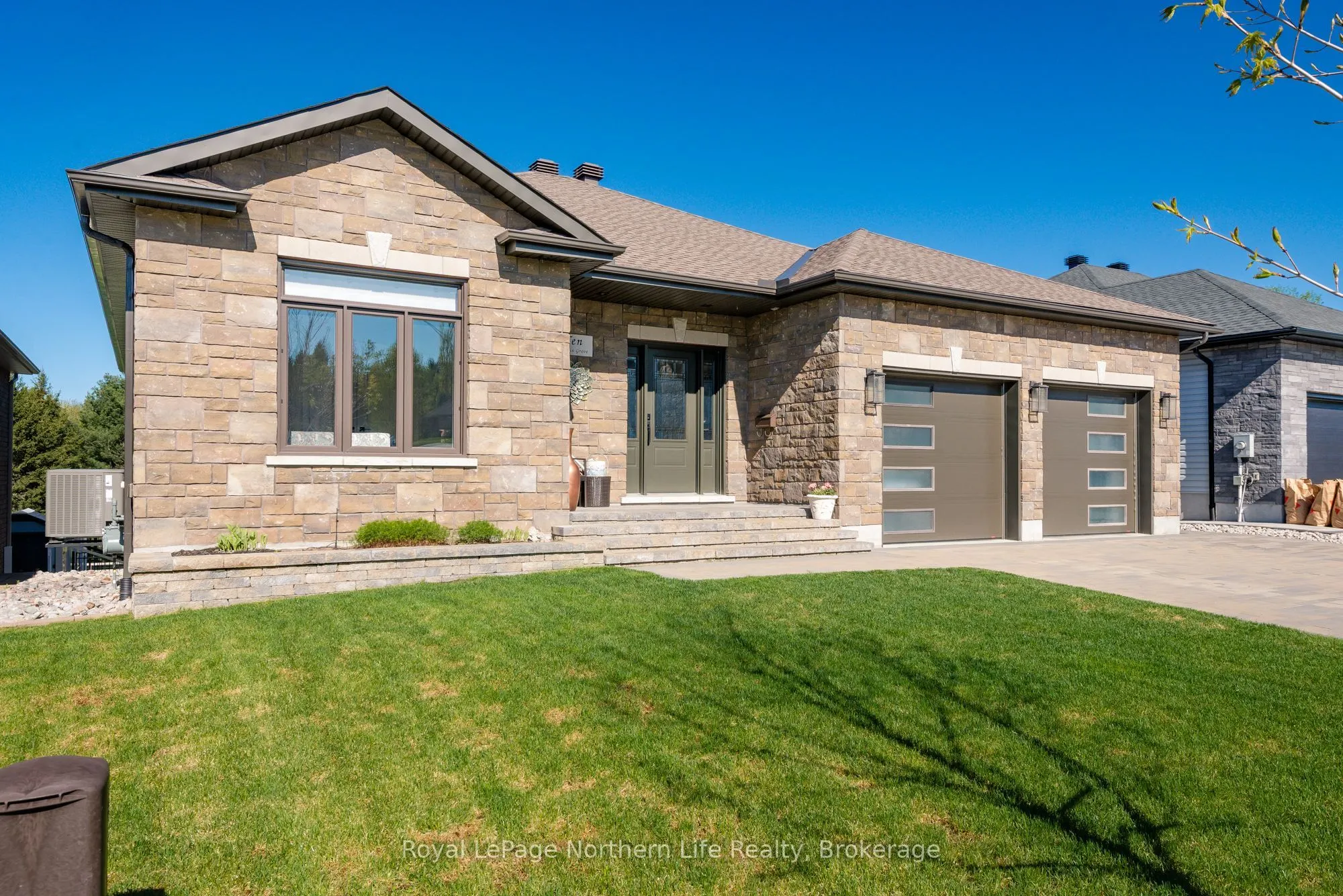 10 Welkin Grove