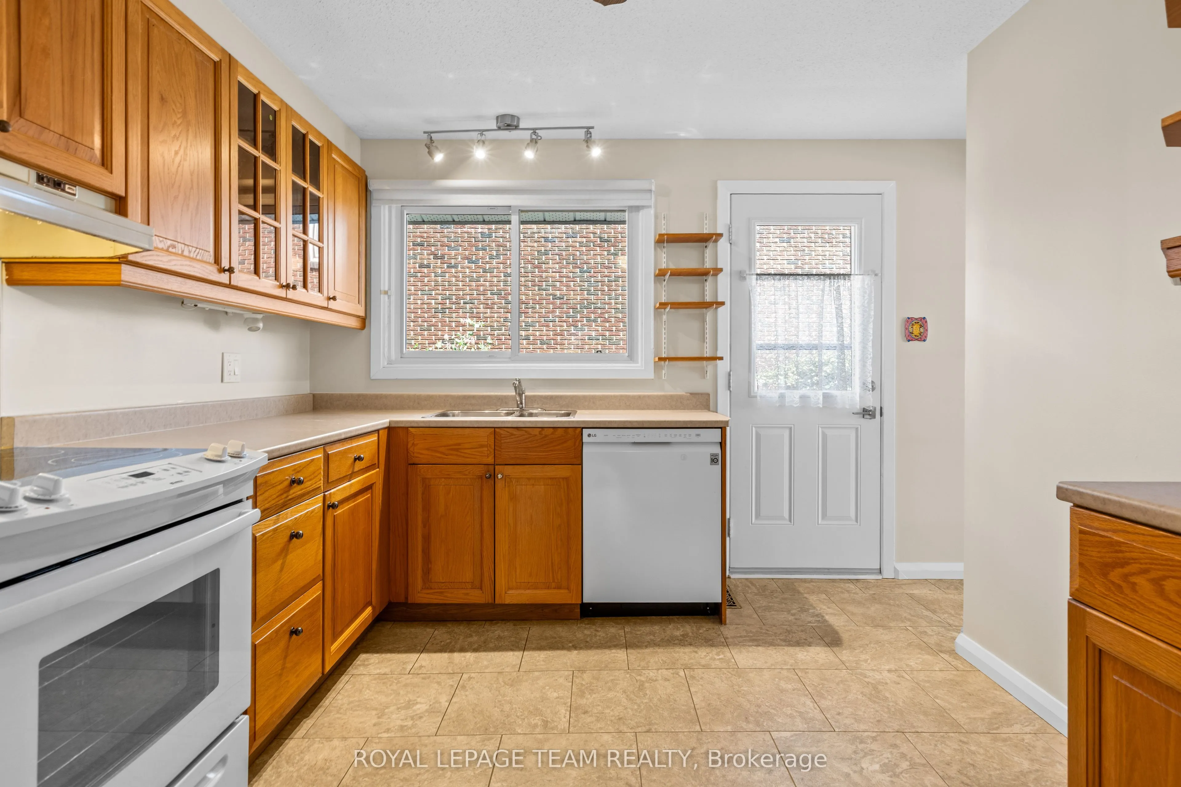 153 David Drive