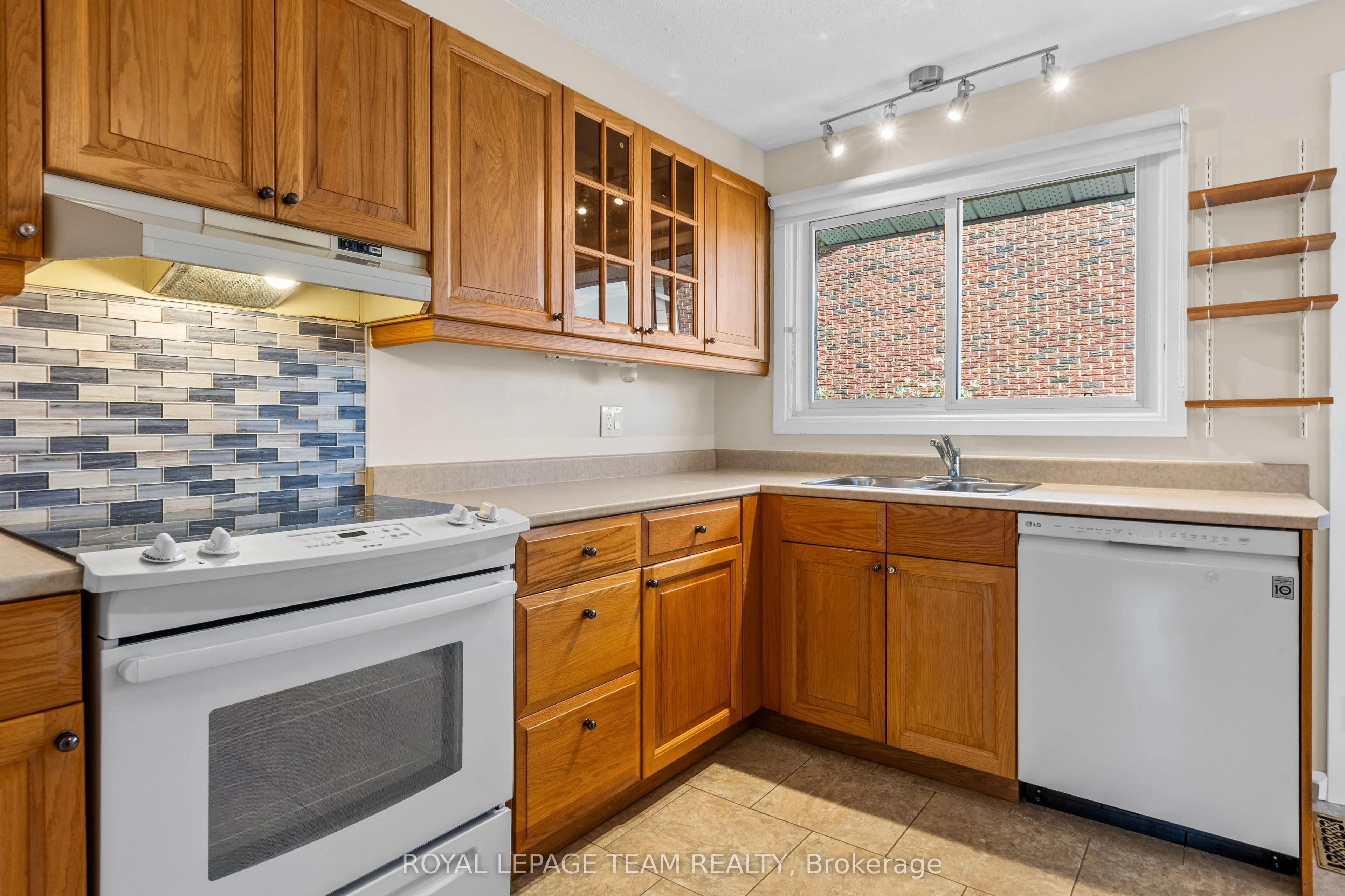 153 David Drive