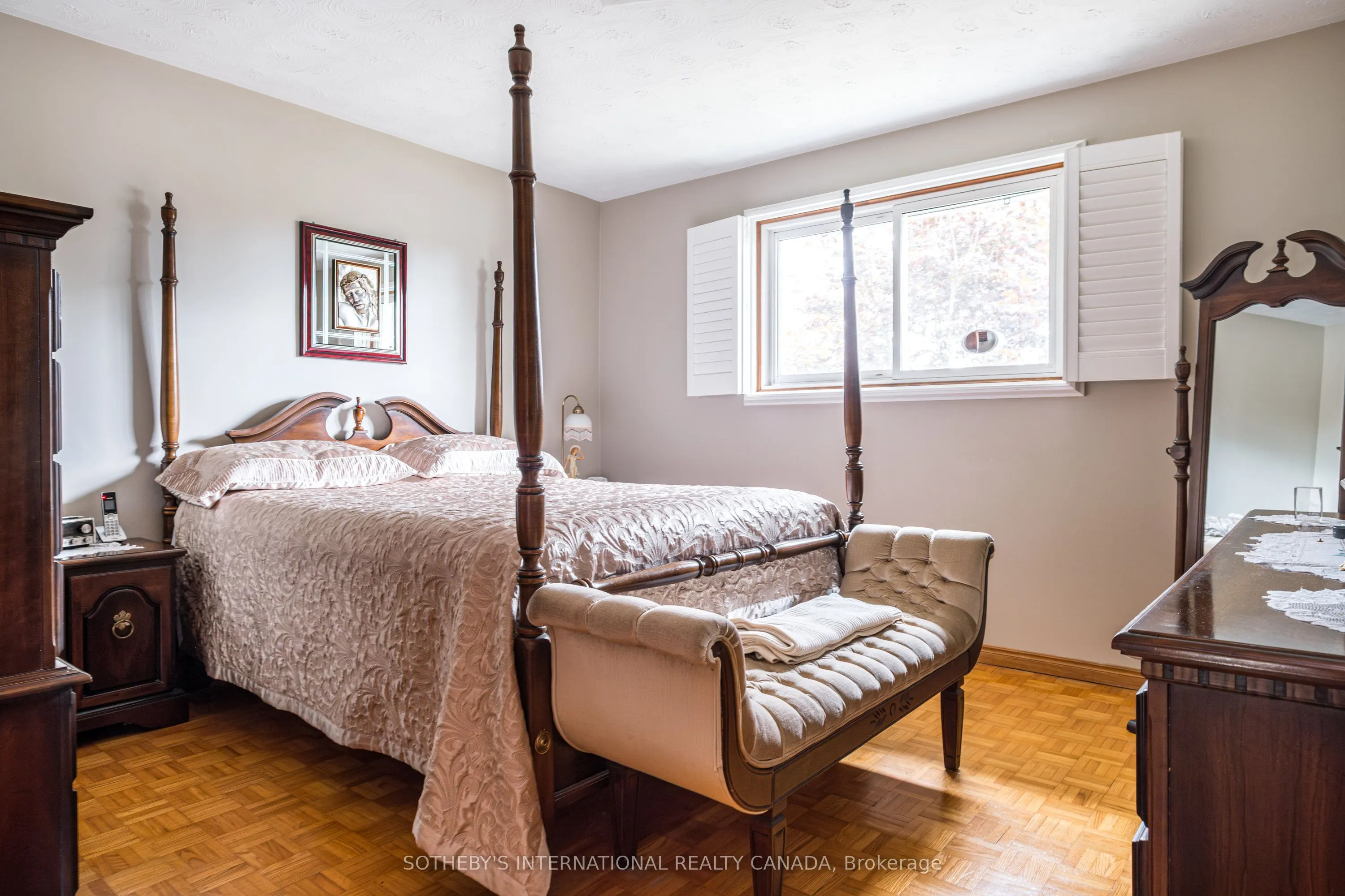 87 Bridlewood Drive