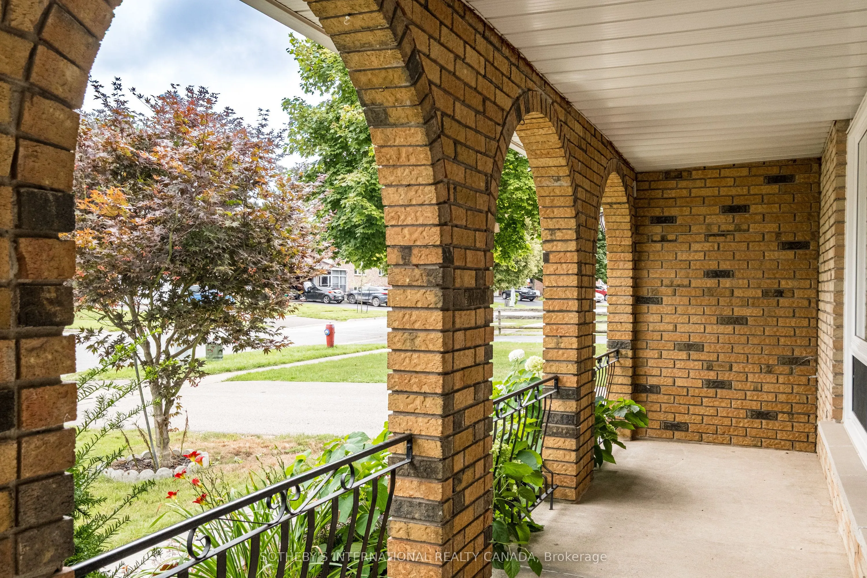 87 Bridlewood Drive