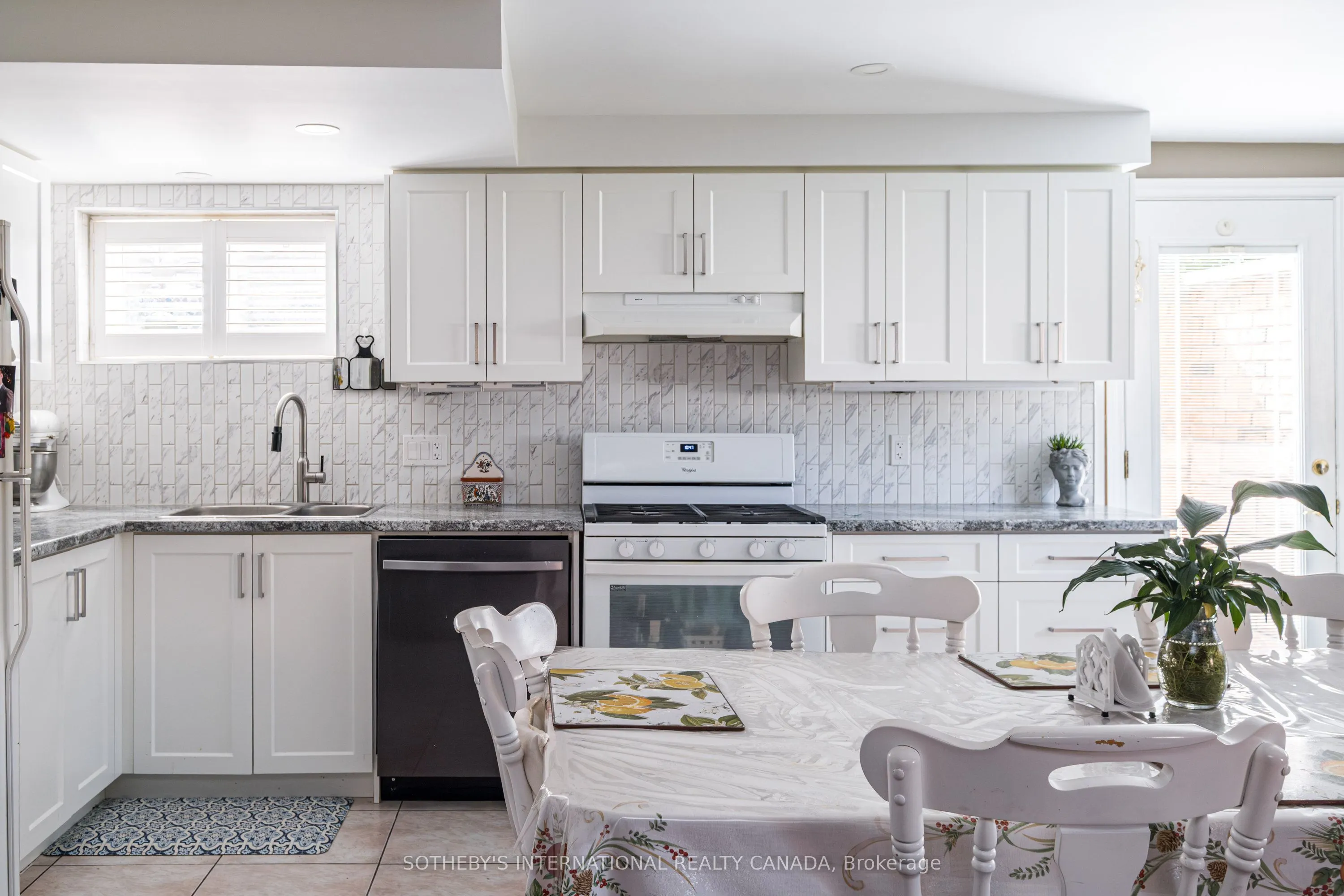 87 Bridlewood Drive