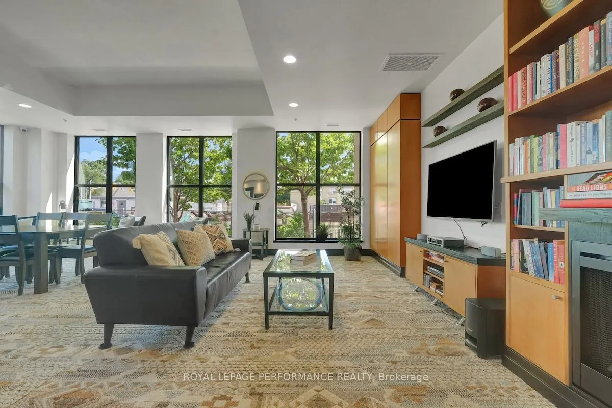 773 Richmond Road, #Unit 8