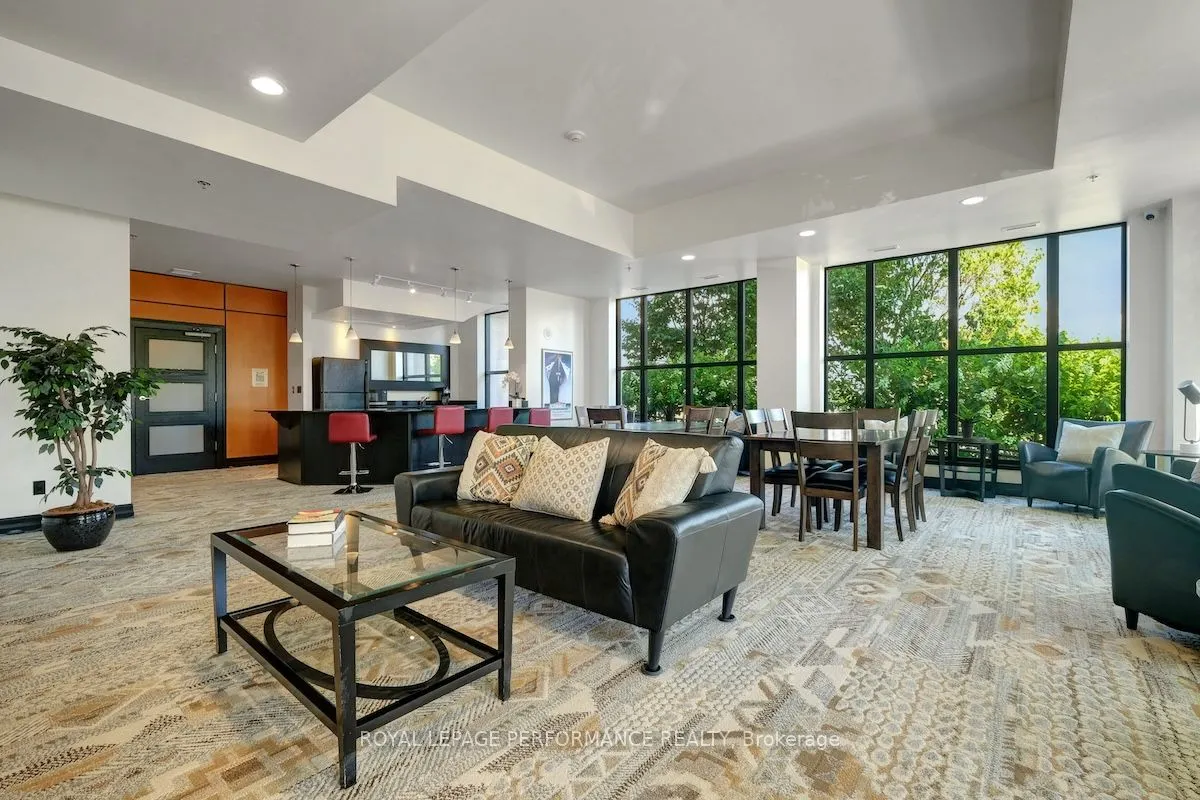 773 Richmond Road, #Unit 8