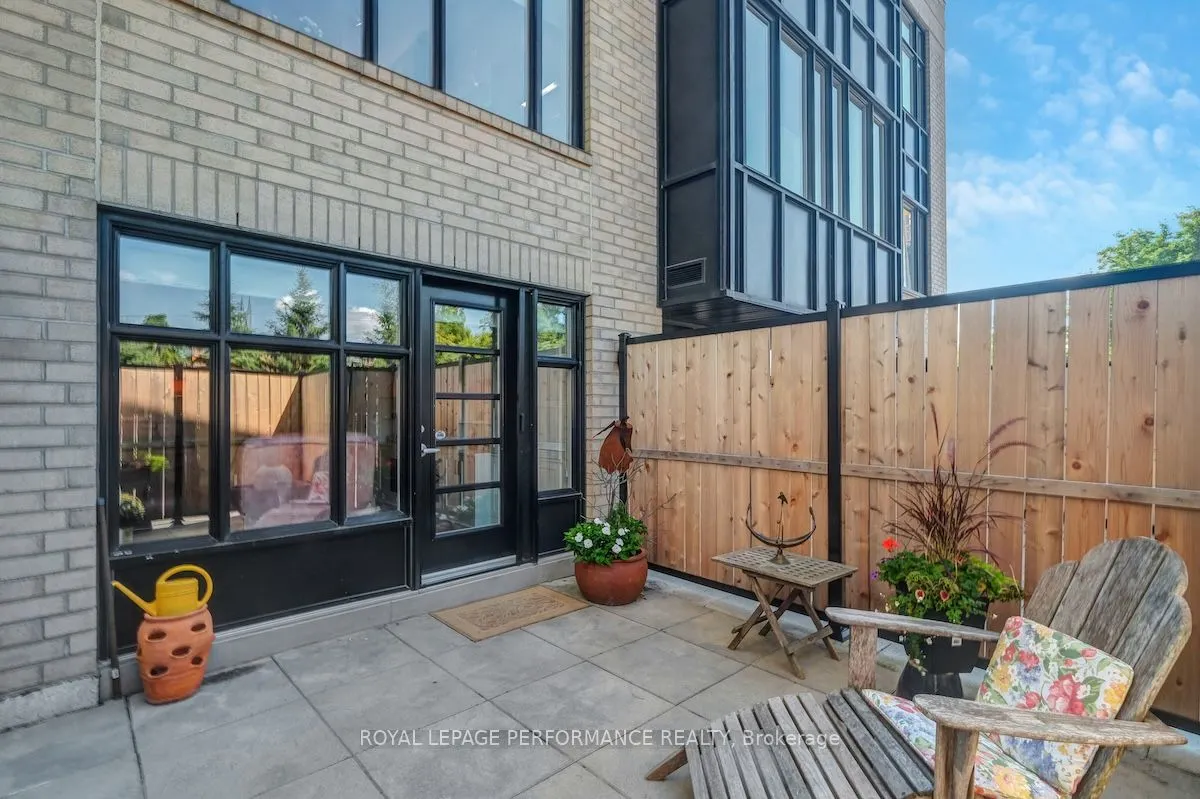 773 Richmond Road, #Unit 8