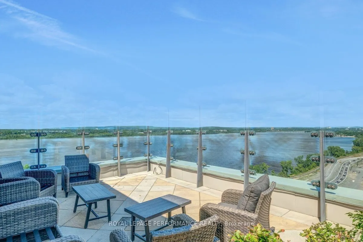 773 Richmond Road, #Unit 8