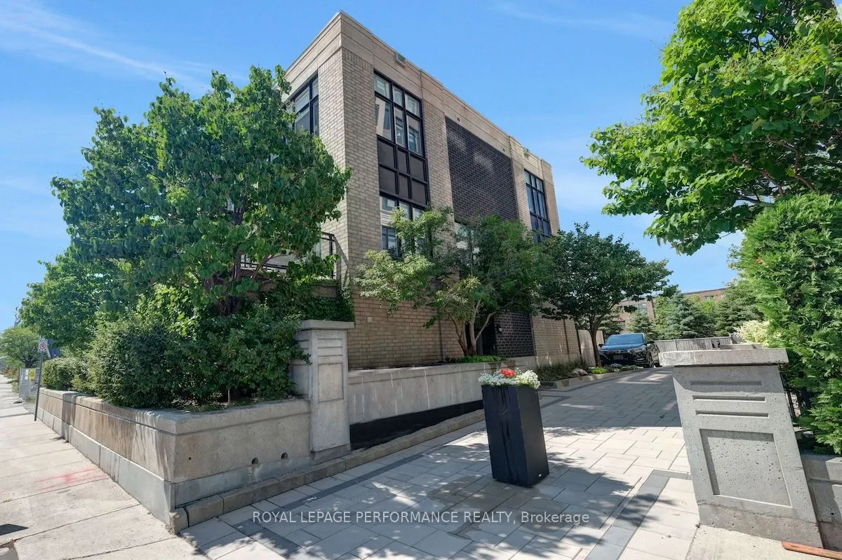 773 Richmond Road, #Unit 8