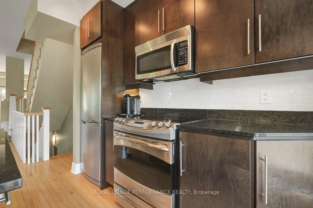 773 Richmond Road, #Unit 8