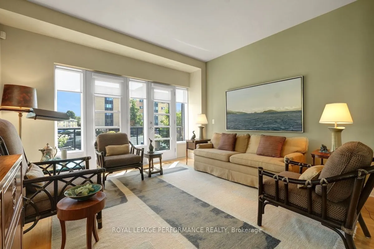 773 Richmond Road, #Unit 8