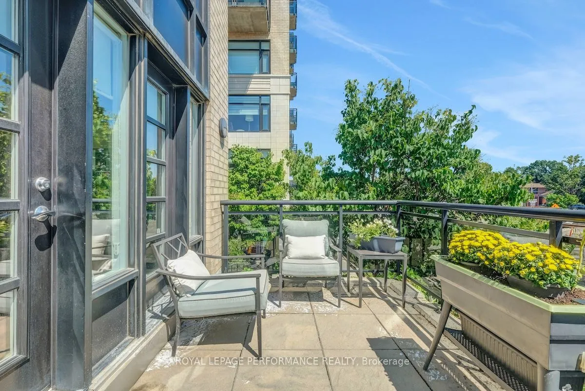 773 Richmond Road, #Unit 8