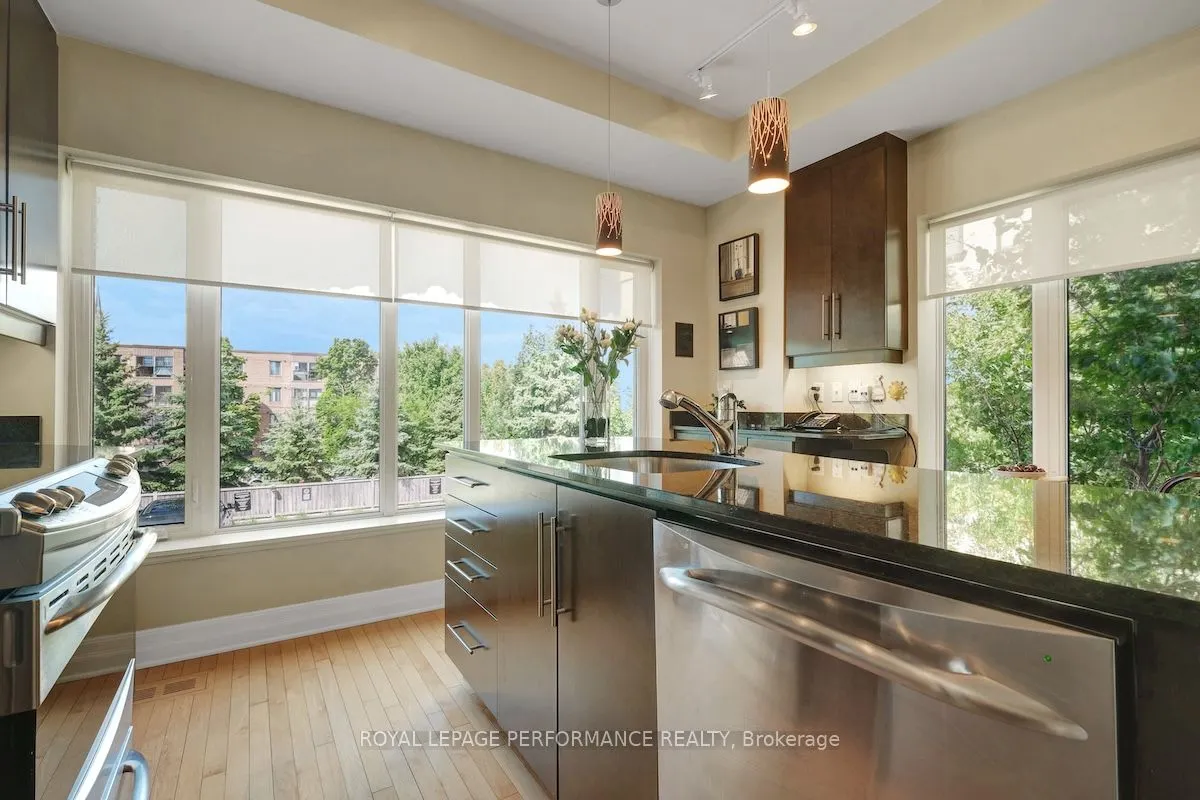 773 Richmond Road, #Unit 8