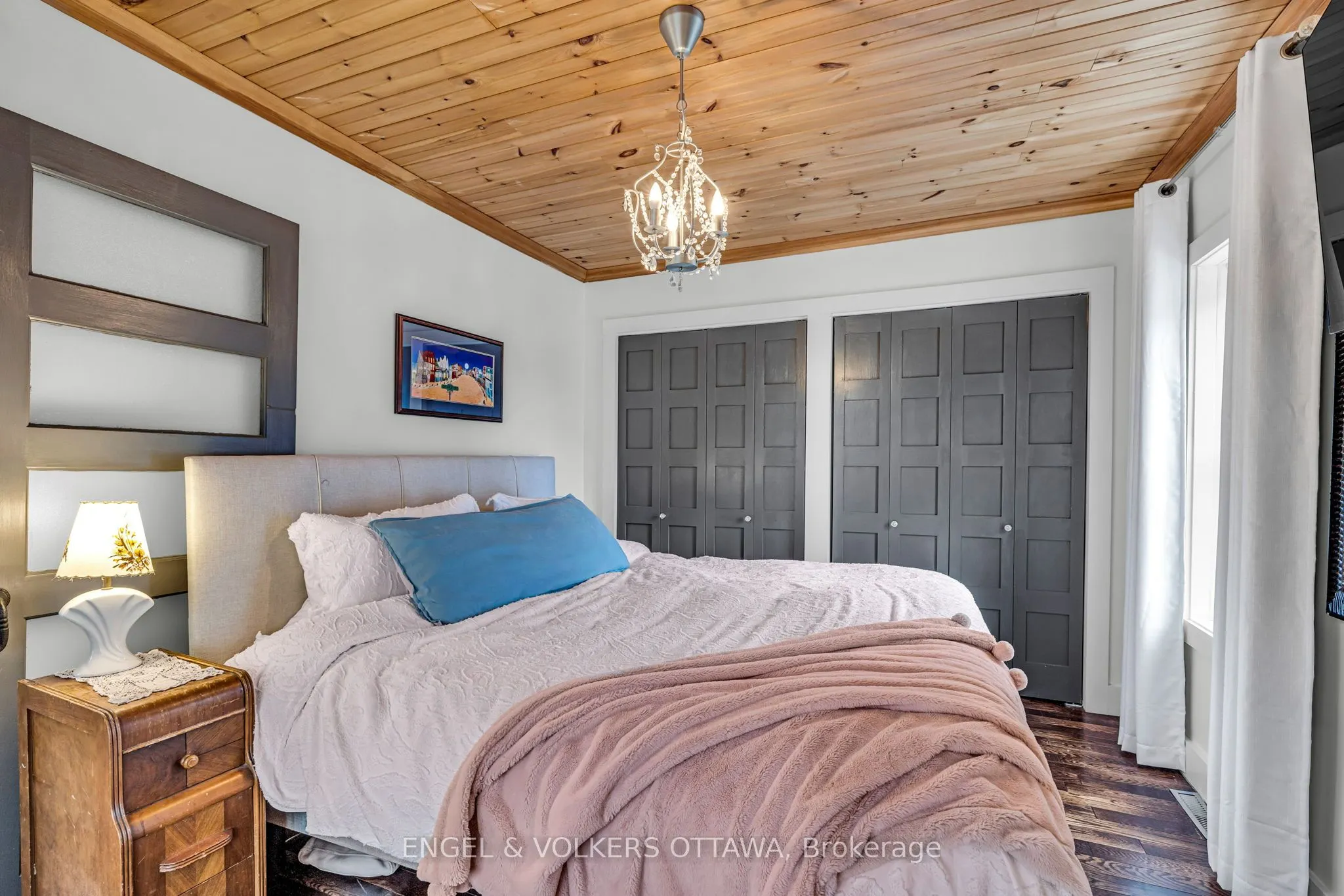 201 - 203 Heritage Maple Way
