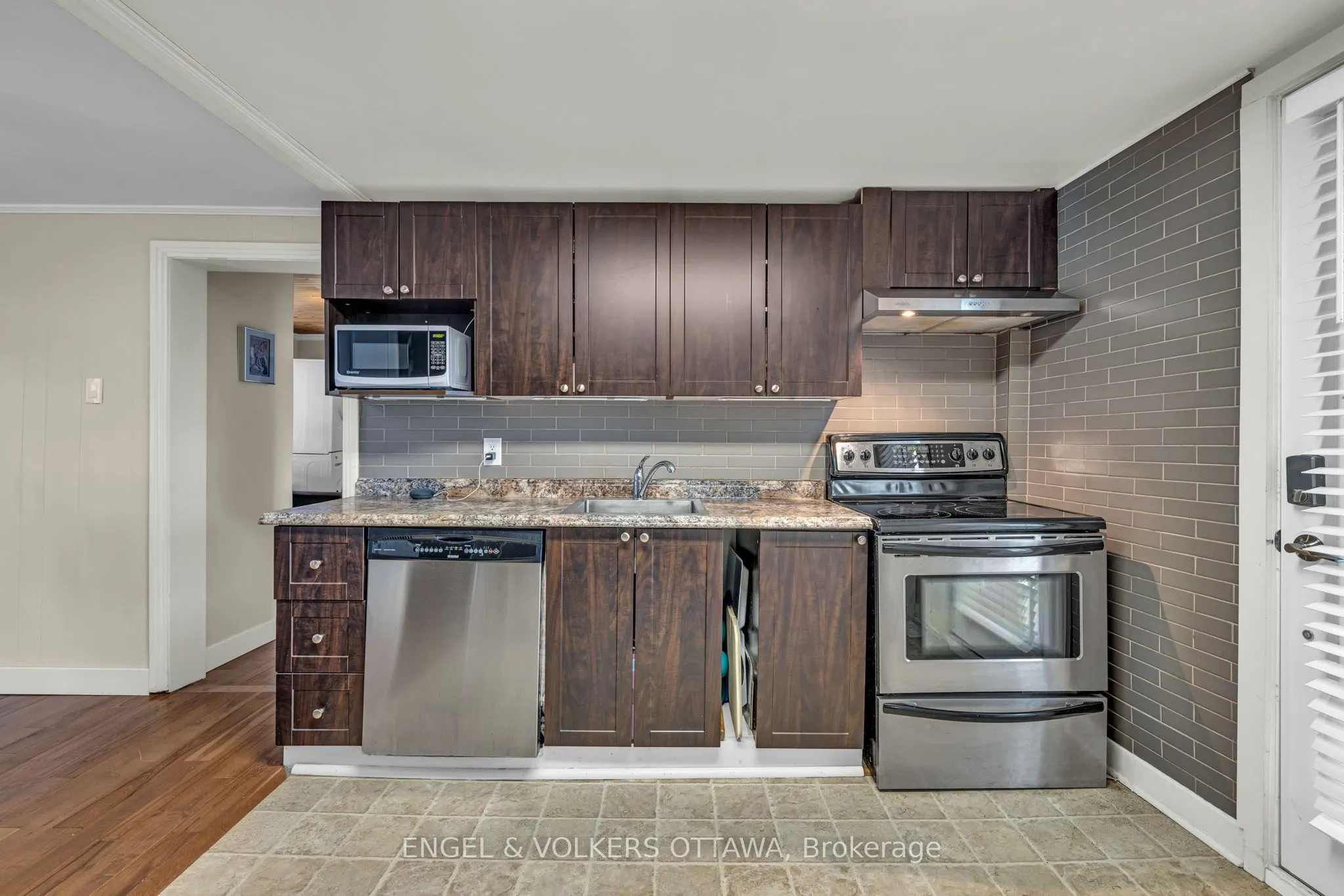 201 - 203 Heritage Maple Way