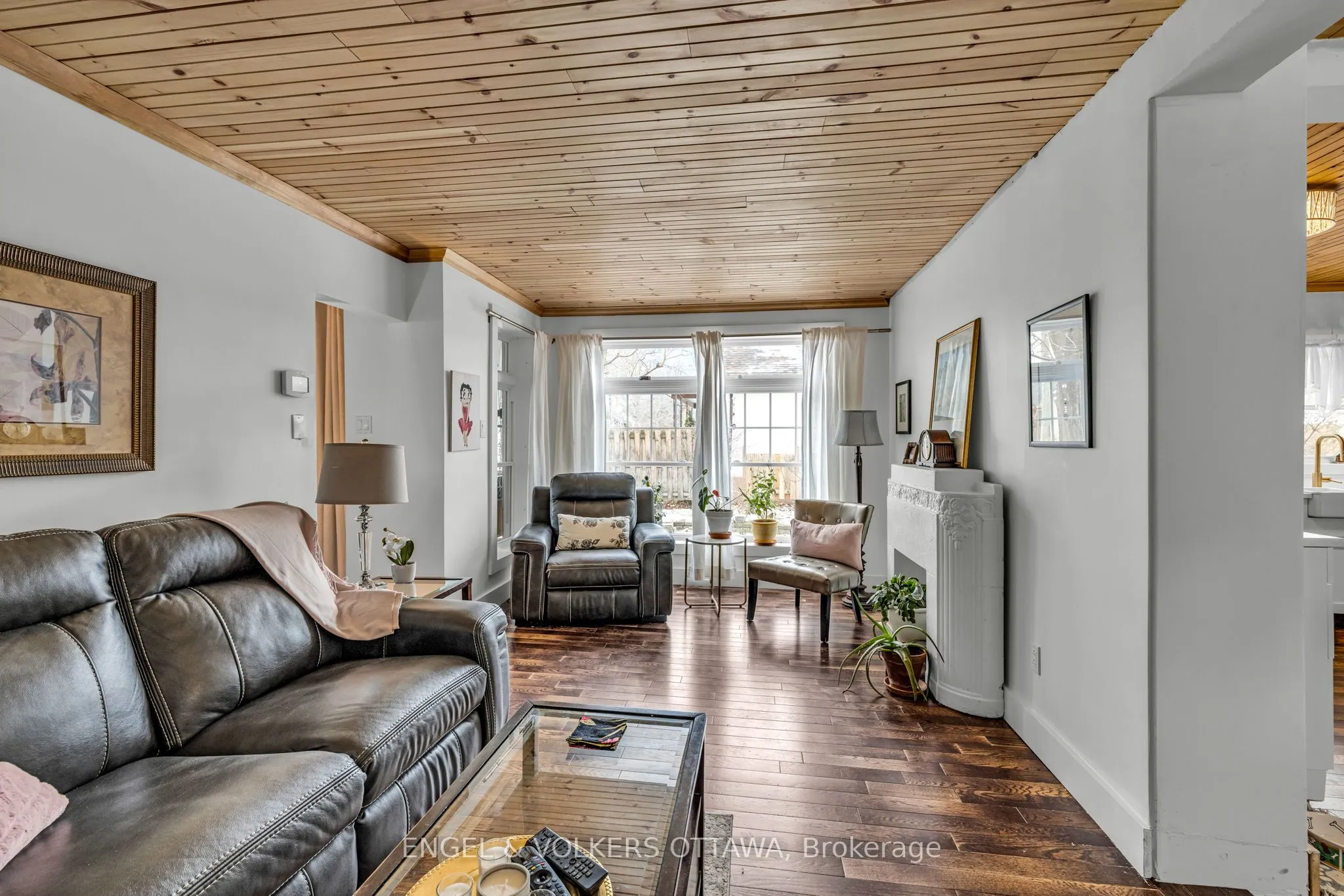 201 - 203 Heritage Maple Way