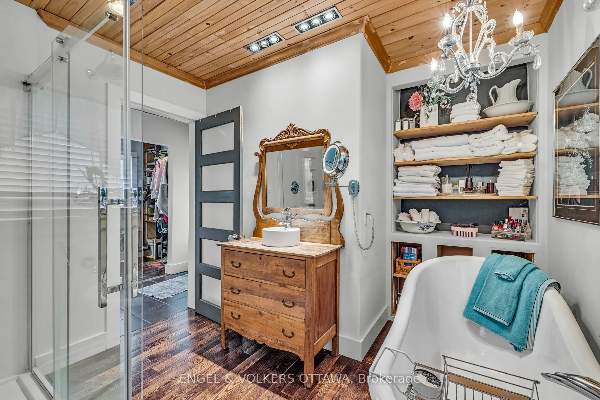 201 - 203 Heritage Maple Way
