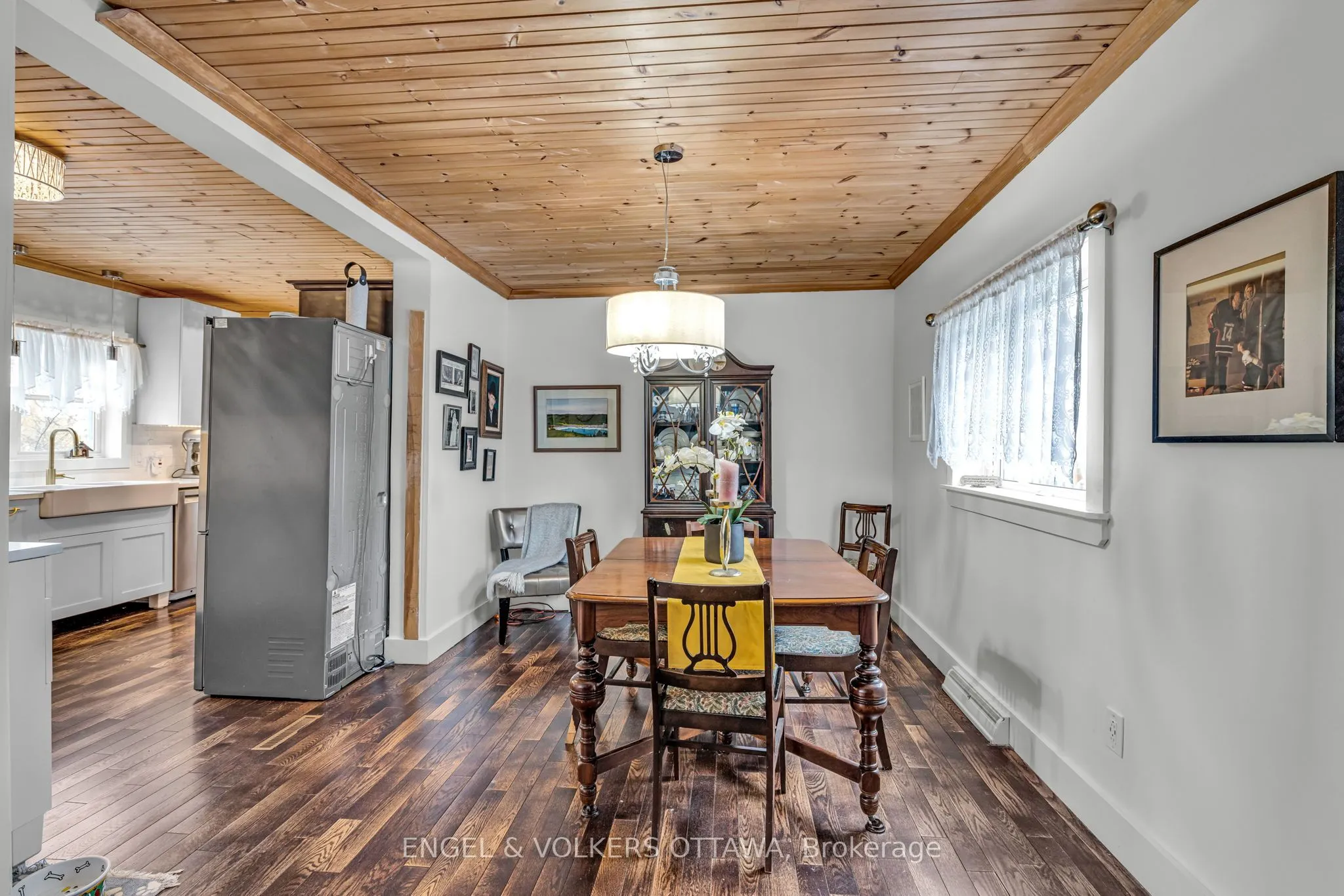 201 - 203 Heritage Maple Way