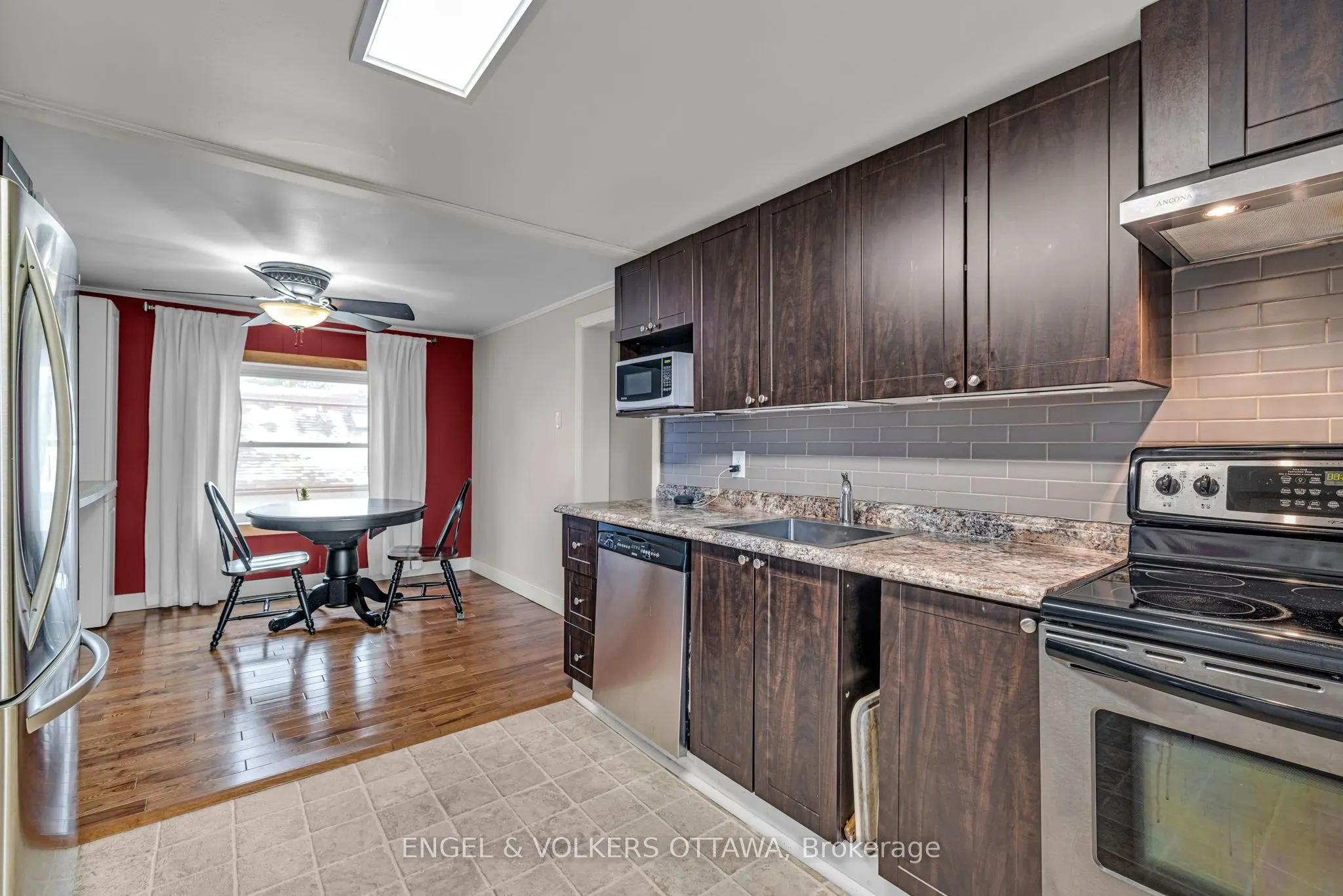 201 - 203 Heritage Maple Way