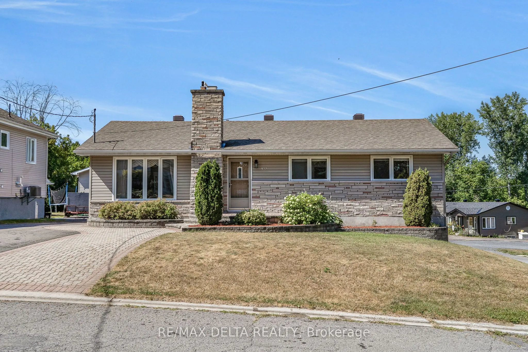 660 Henrie Circle