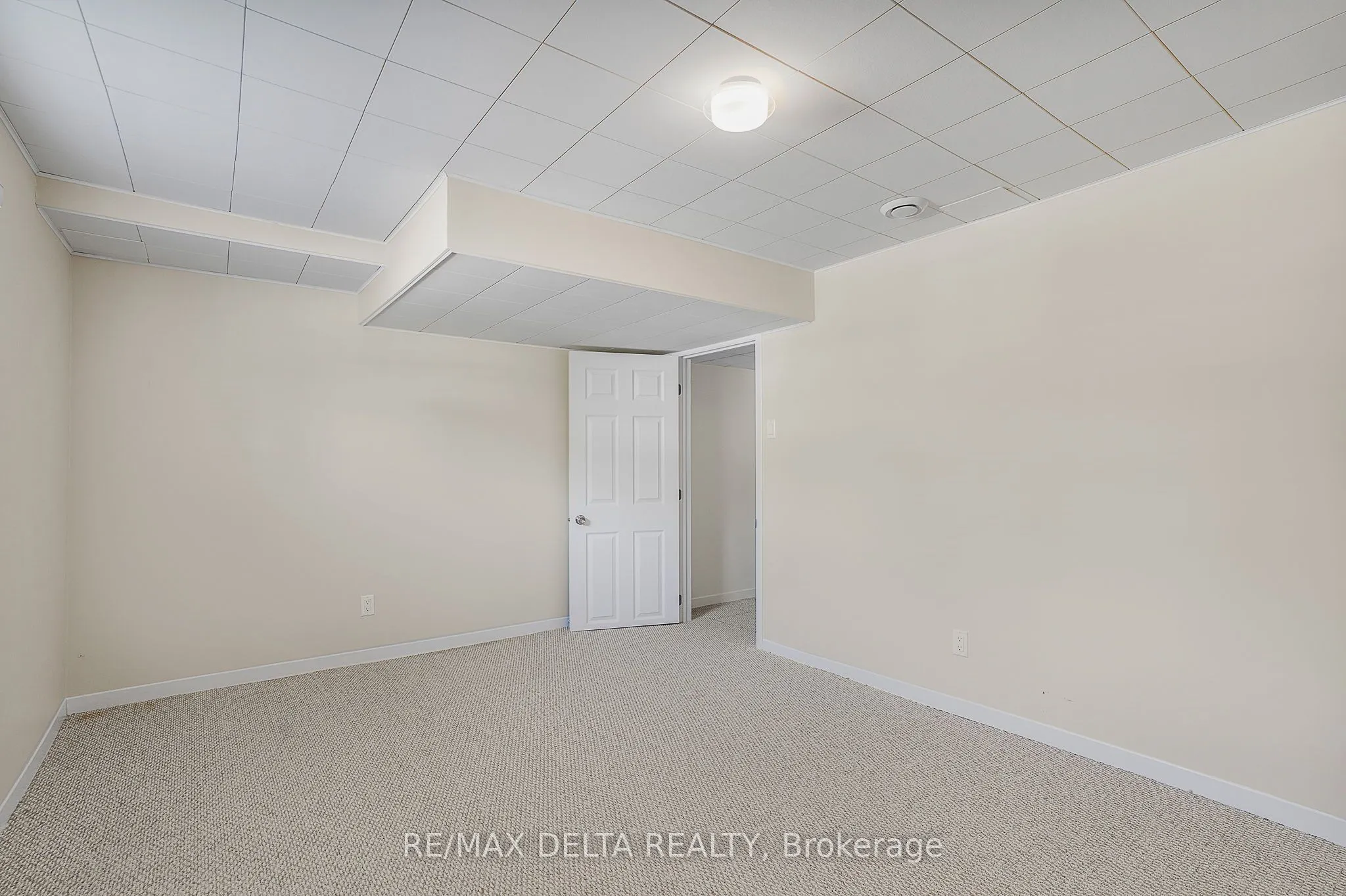 660 Henrie Circle
