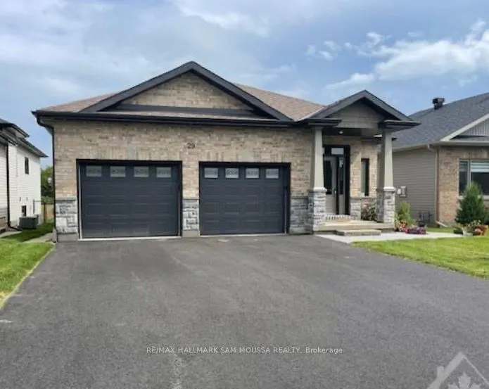 29 Senators Gate Drive, #A