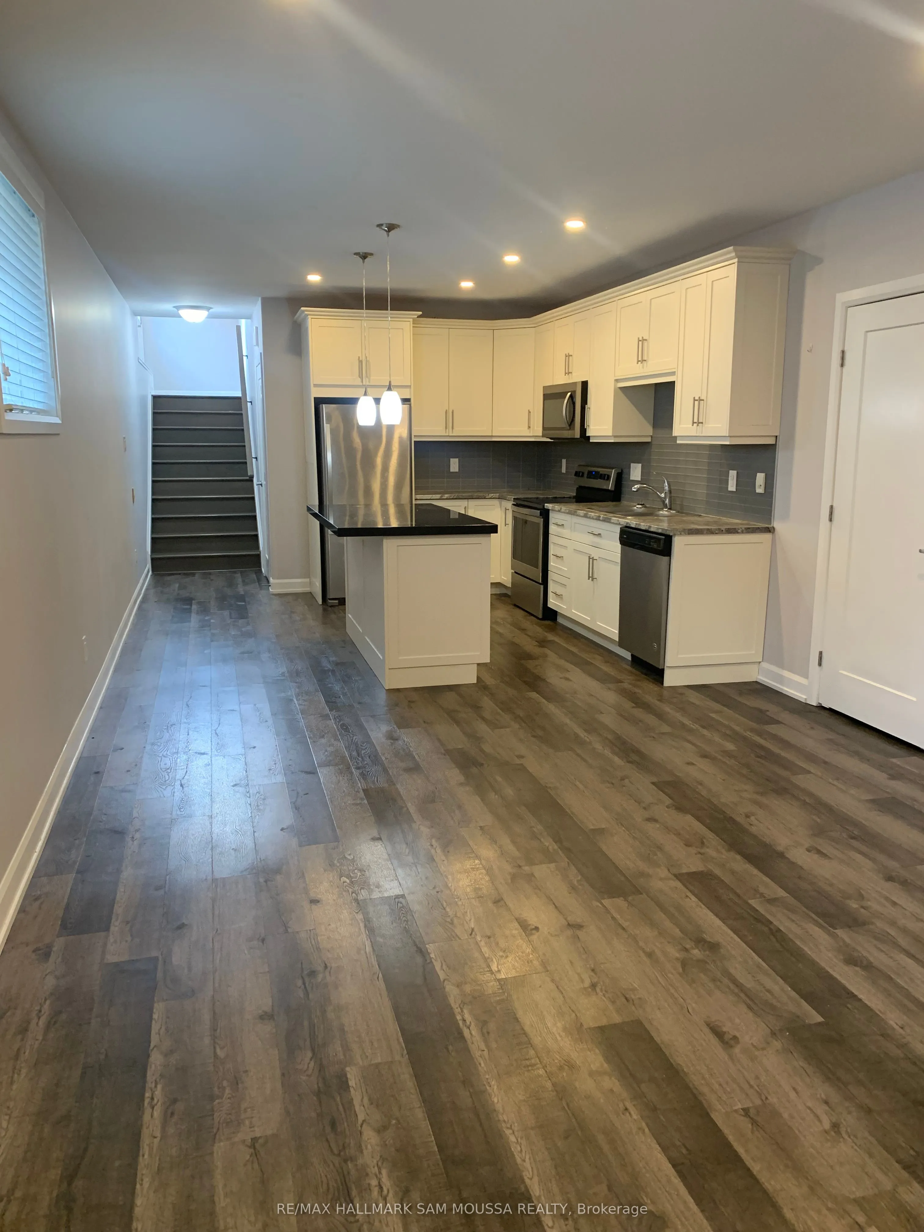 29 Senators Gate Drive, #A
