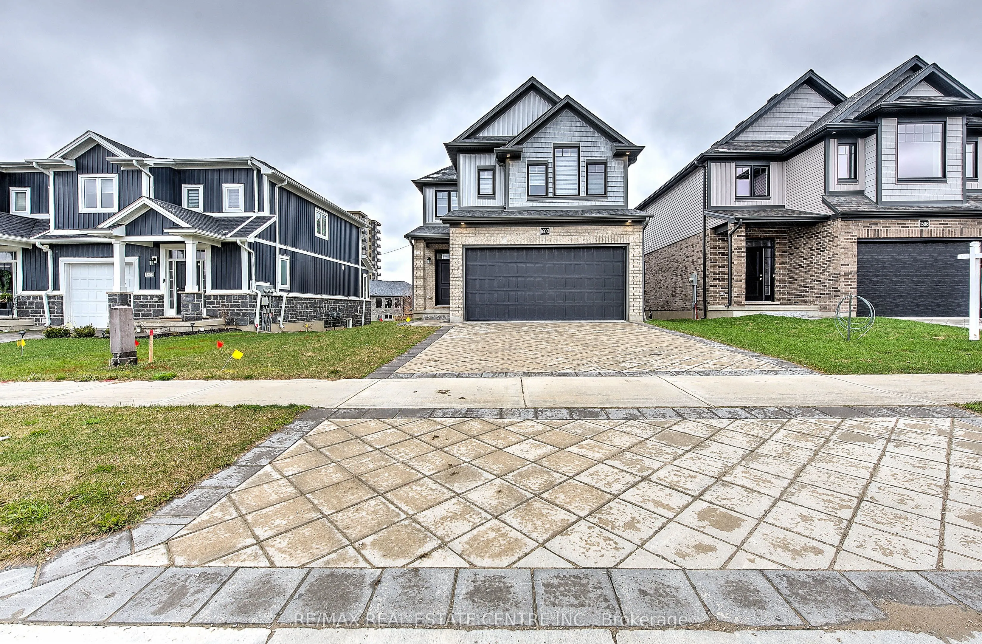 1600 Noah Bend