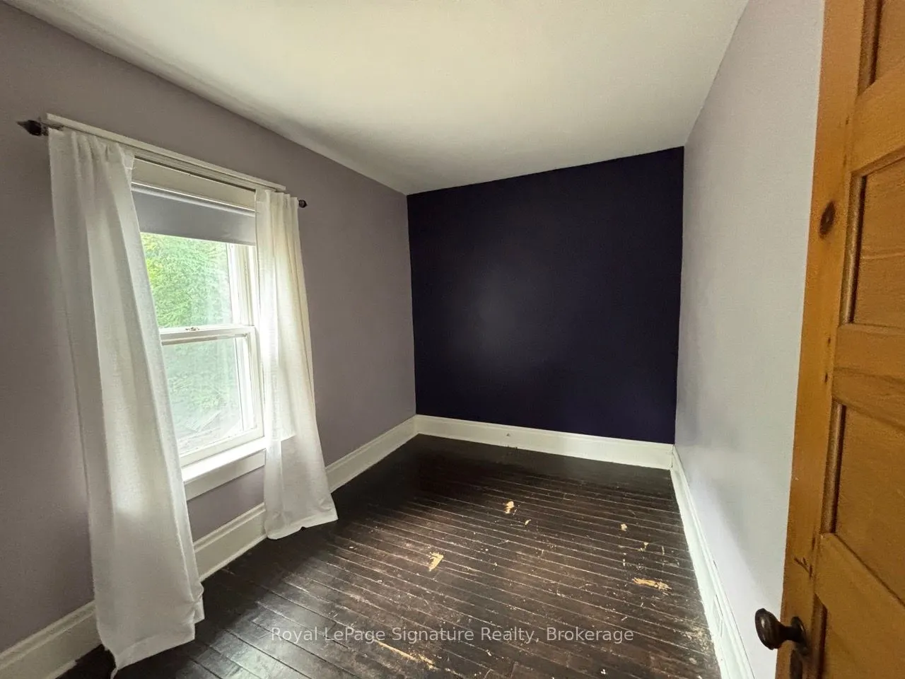 135 Edwin Street E